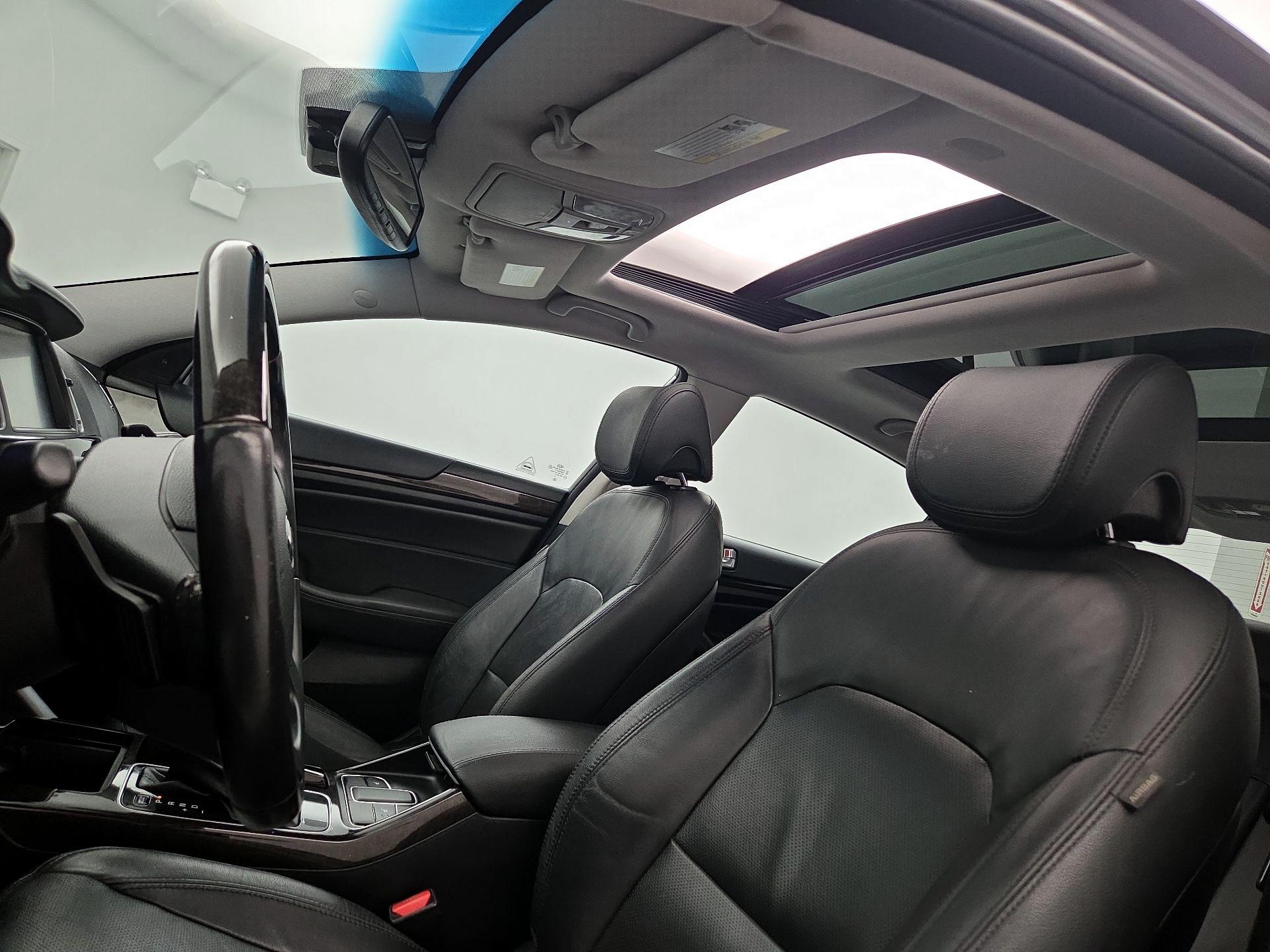 Thumbnail: 2016 Kia Cadenza - 20