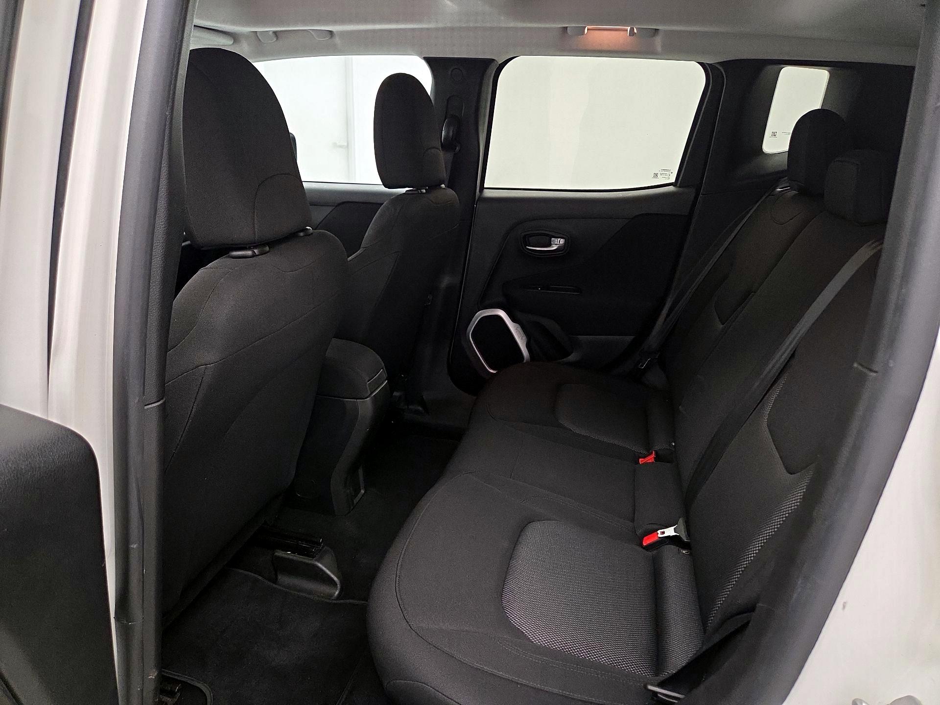 Thumbnail: 2019 Jeep Renegade - 20