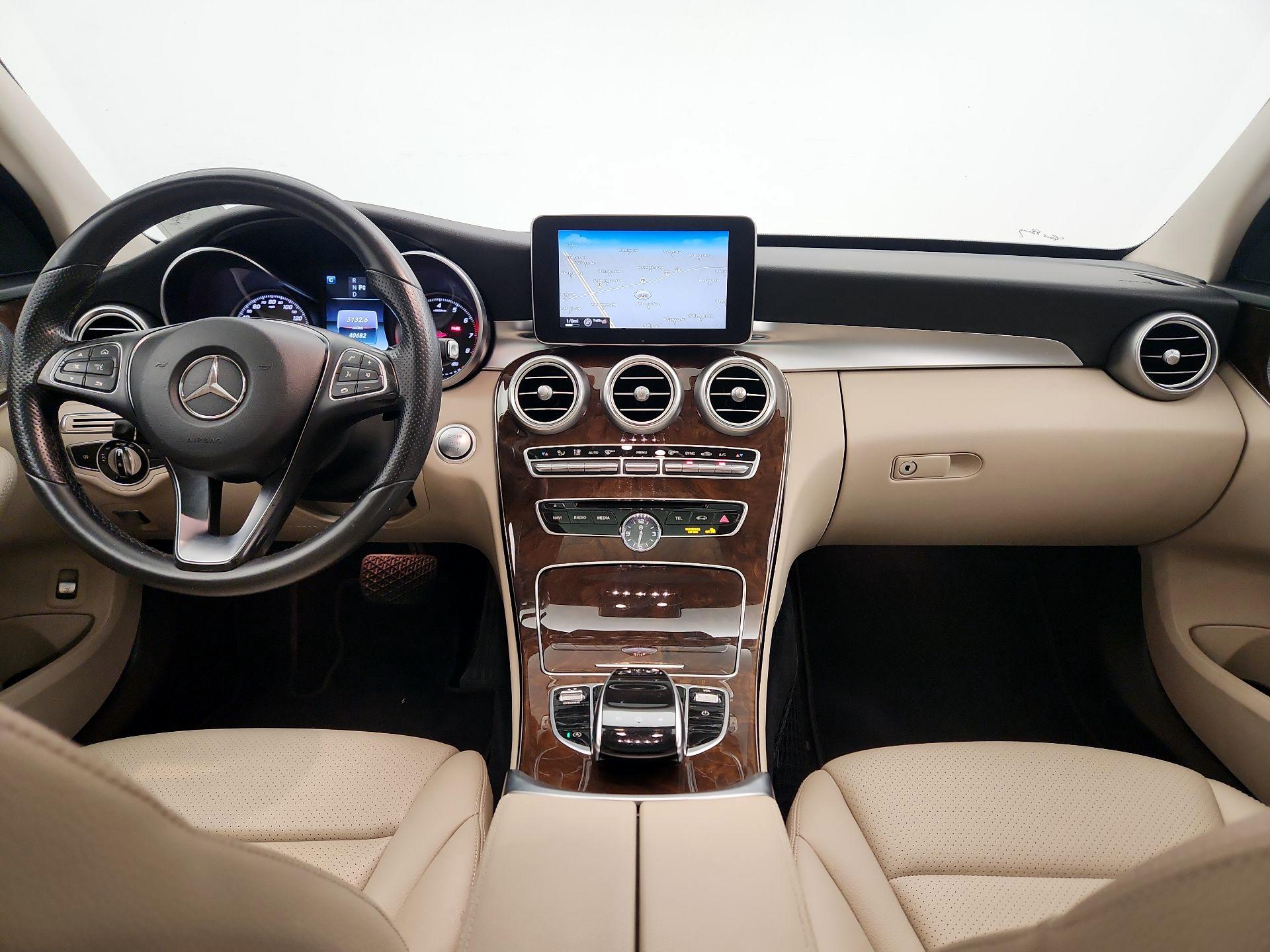 Thumbnail: 2016 Mercedes-Benz C-Class - 9