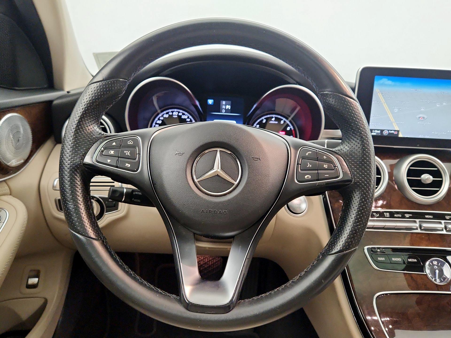 Thumbnail: 2016 Mercedes-Benz C-Class - 10
