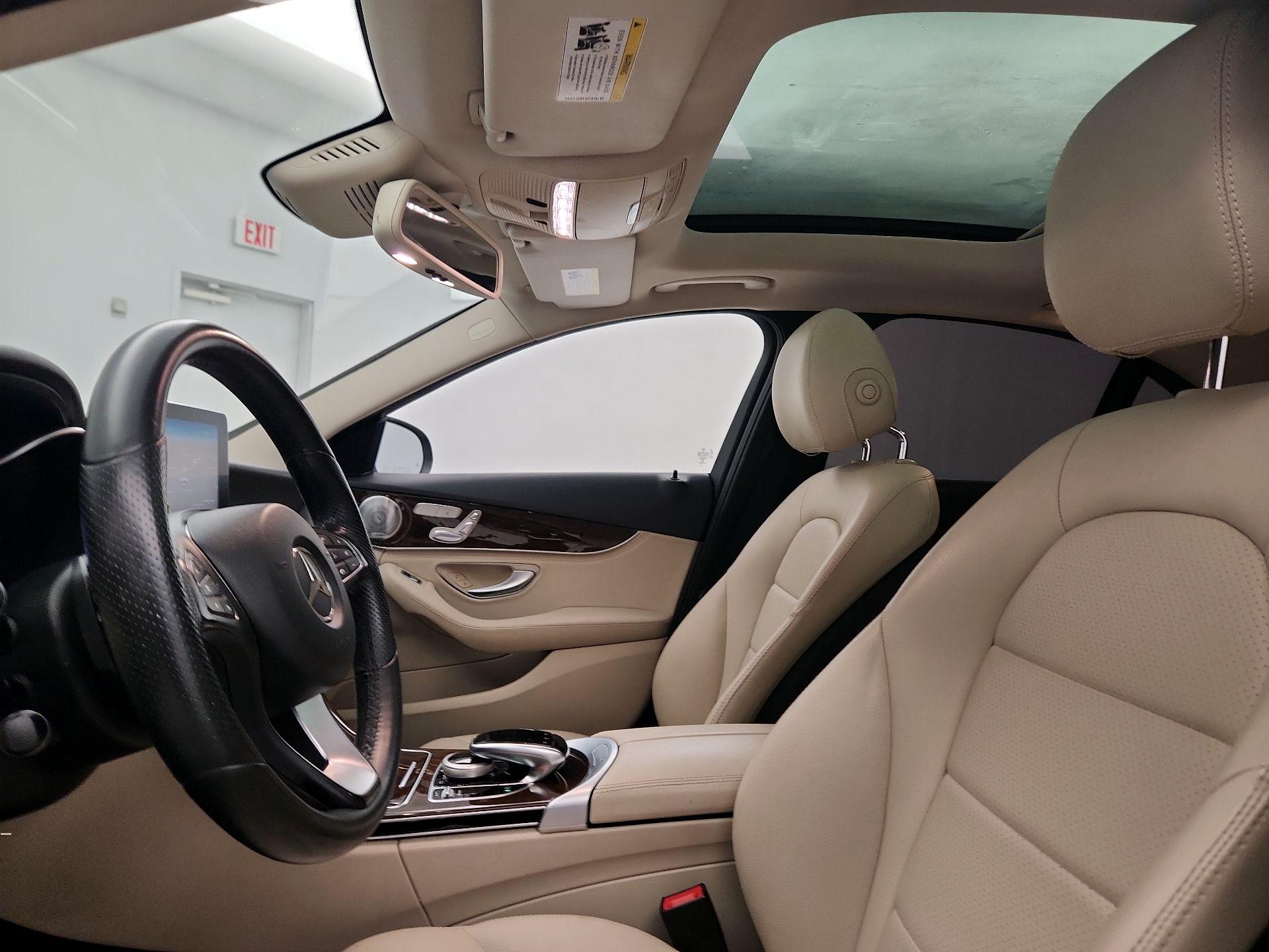 Thumbnail: 2016 Mercedes-Benz C-Class - 19