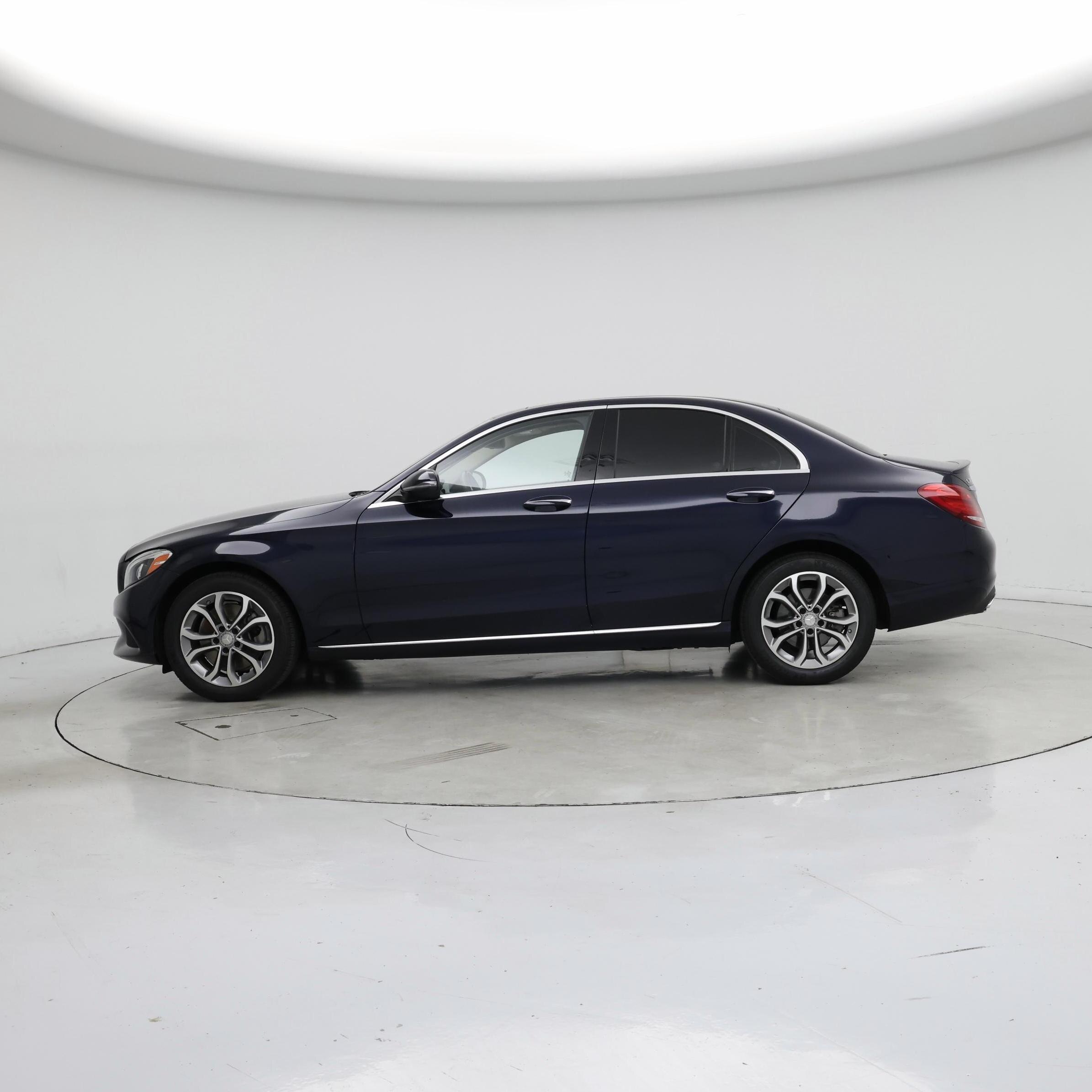 Thumbnail: 2016 Mercedes-Benz C-Class - 3
