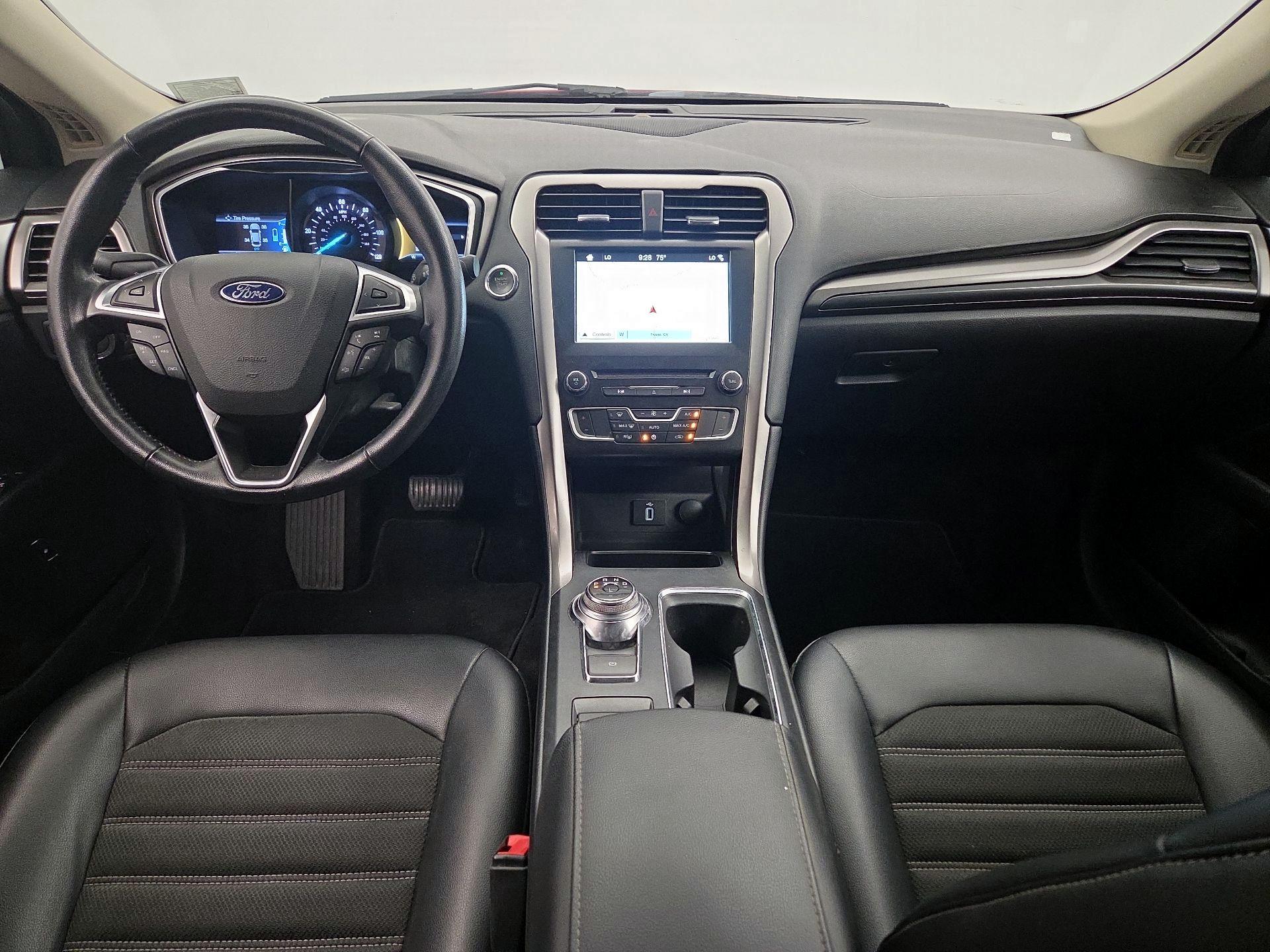 Thumbnail: 2017 Ford Fusion - 9