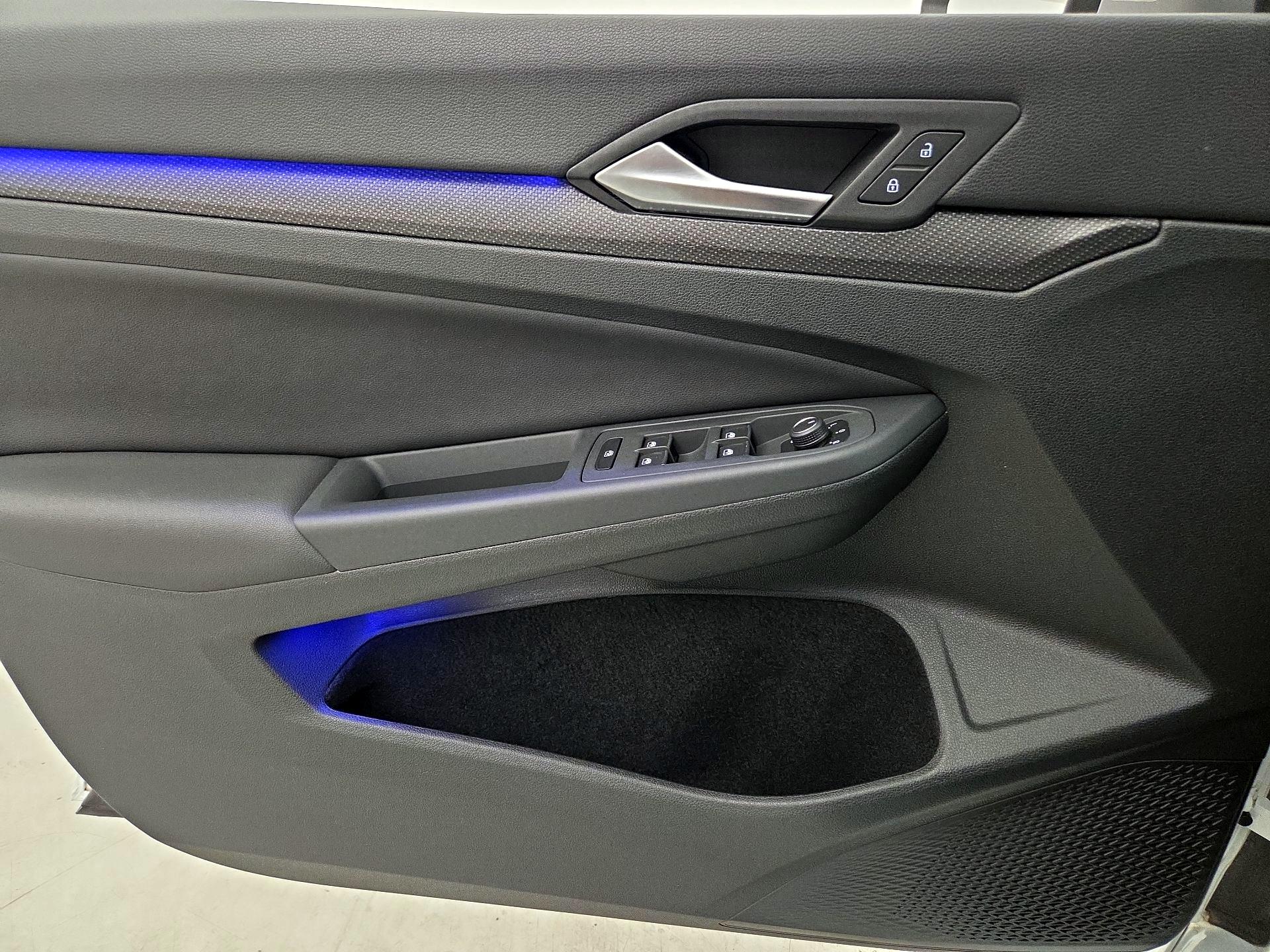 Thumbnail: 2024 Volkswagen Golf - 12