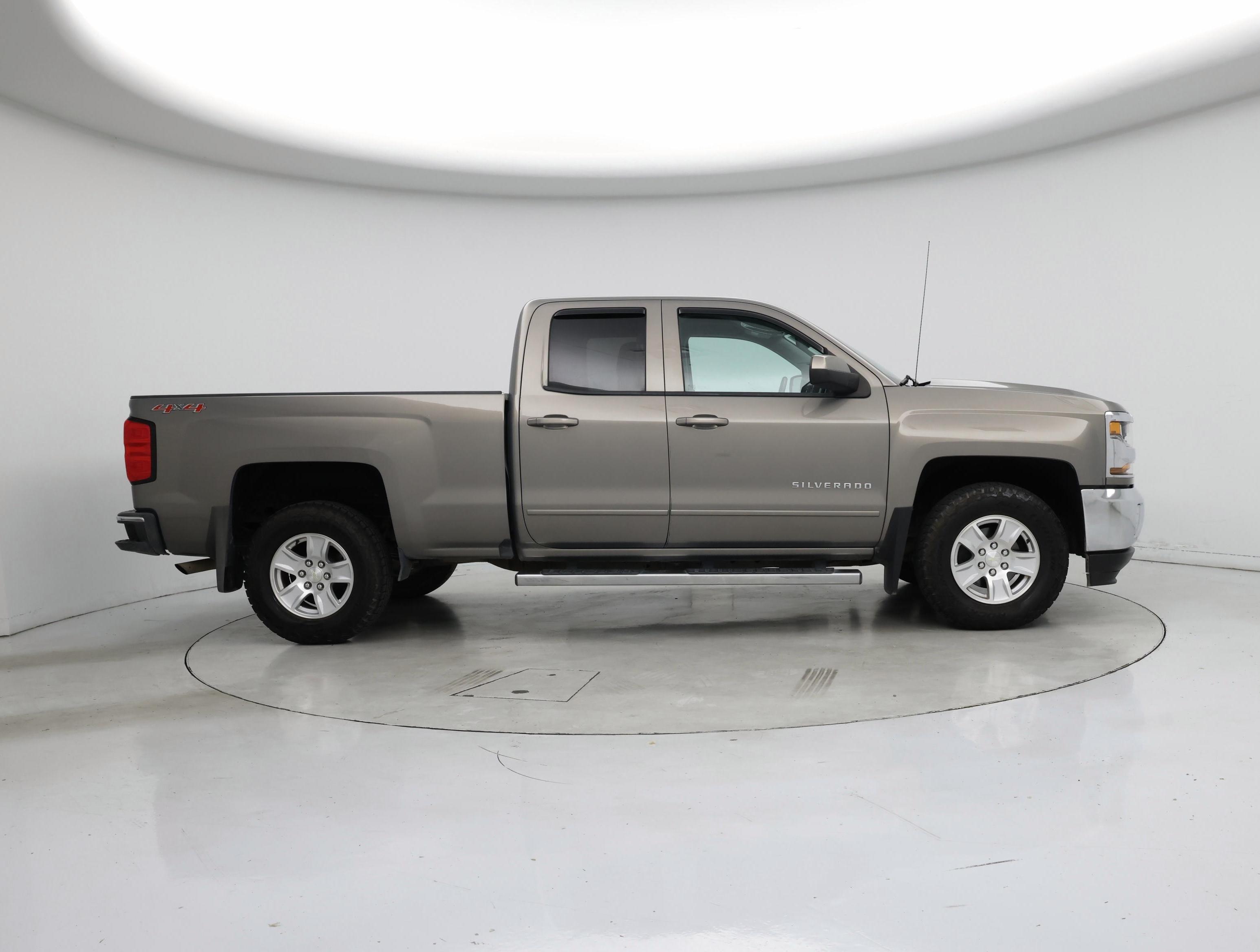 Thumbnail: 2017 Chevrolet Silverado 1500 - 7
