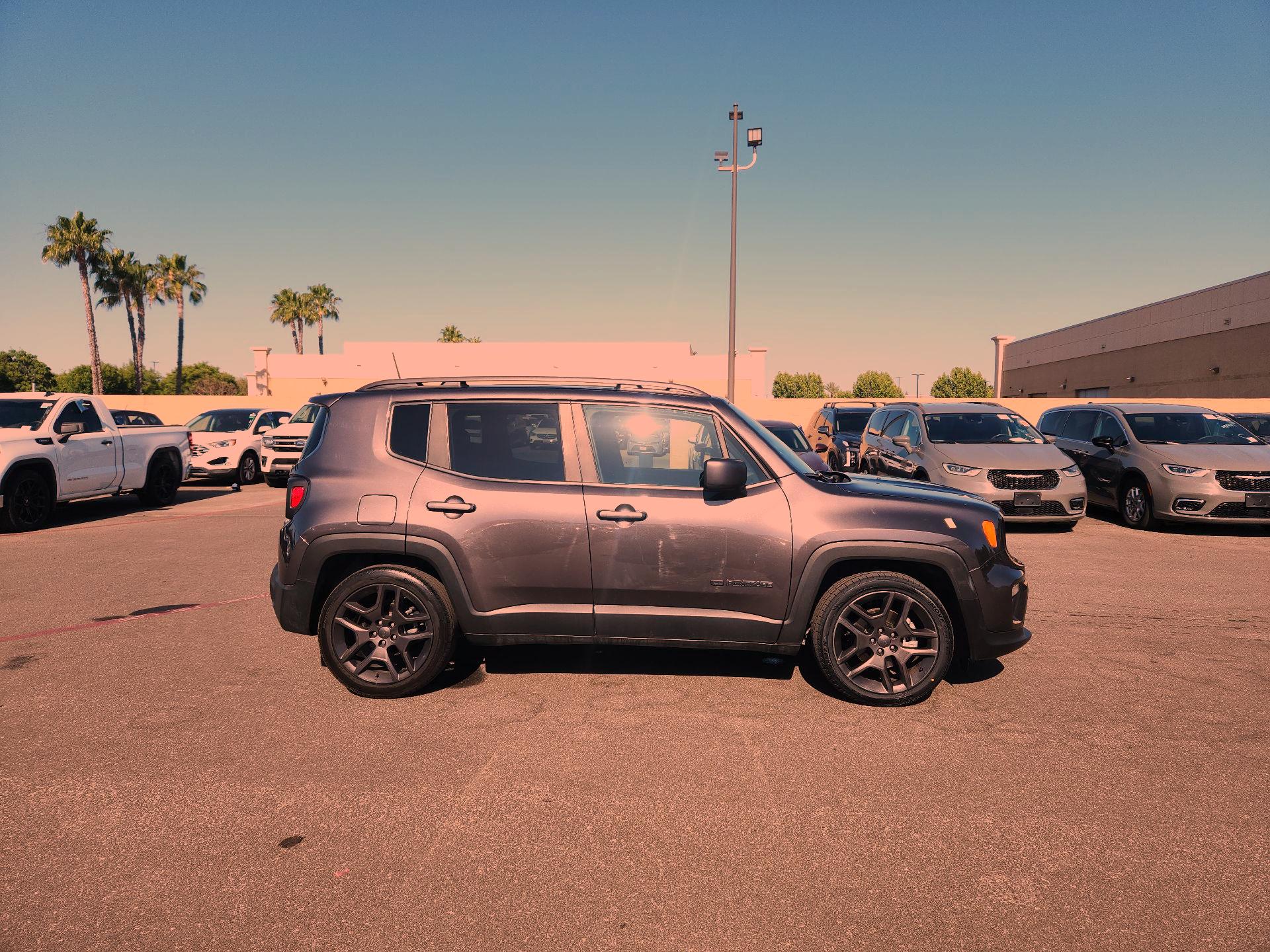 Thumbnail: 2021 Jeep Renegade - 4