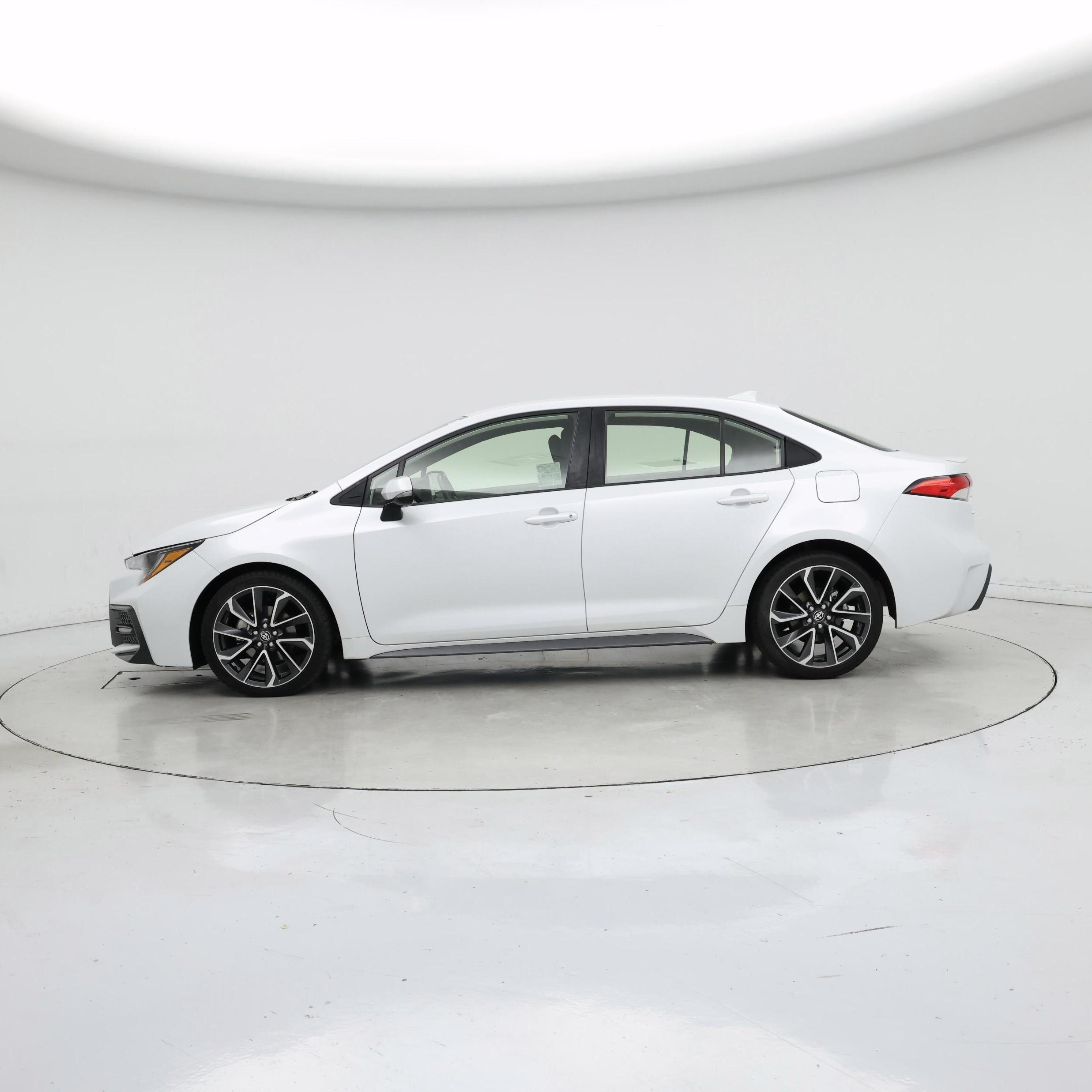 Thumbnail: 2022 Toyota Corolla - 3