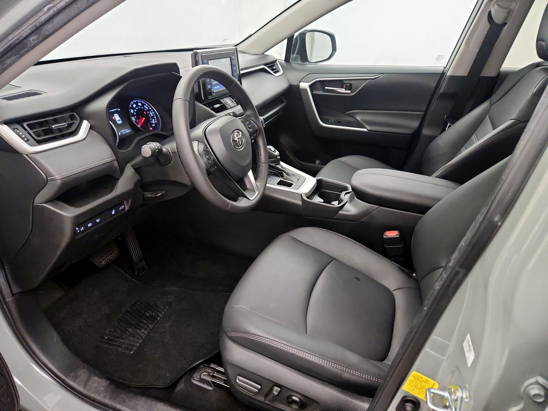Thumbnail: 2021 Toyota RAV4 - 11