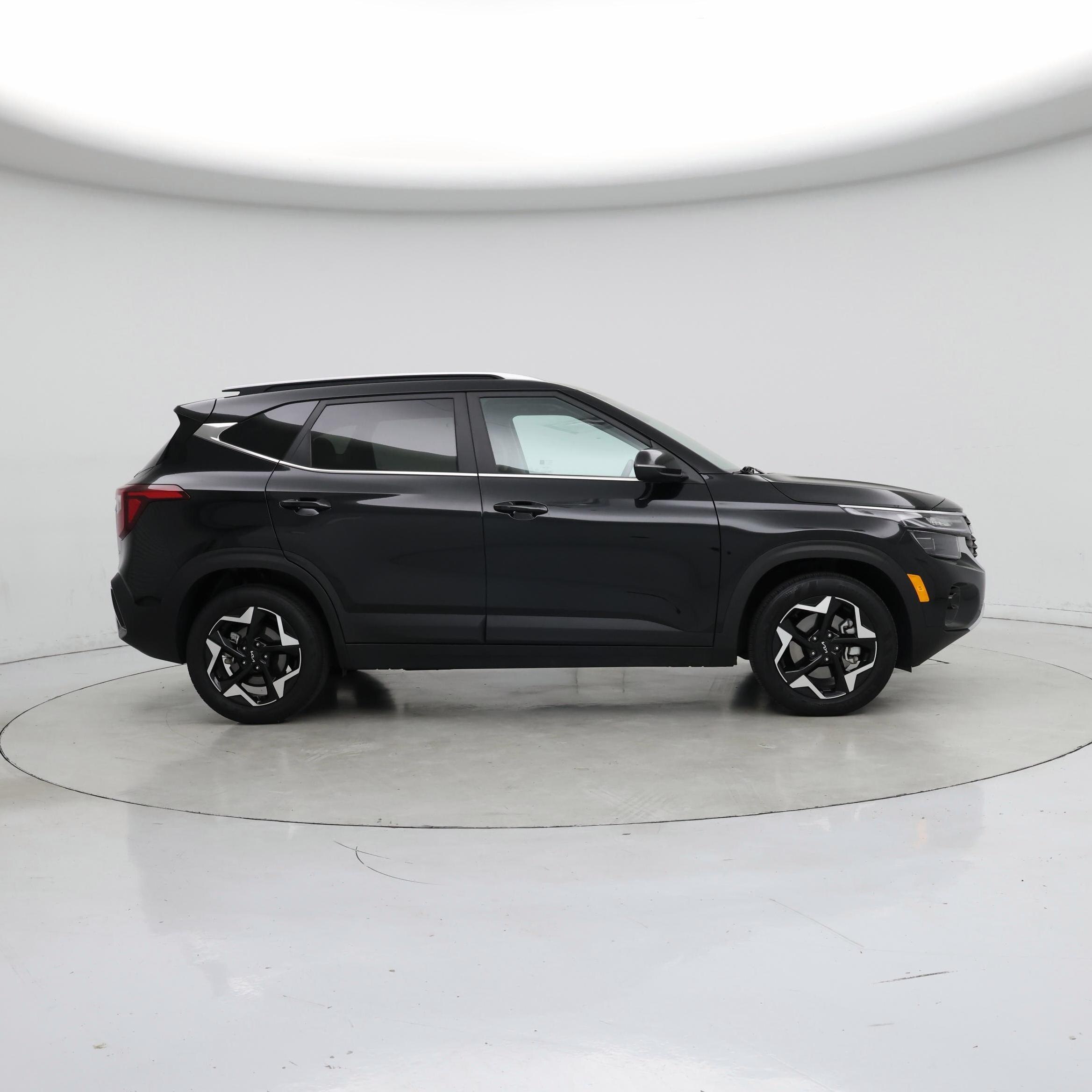 Thumbnail: 2024 Kia Seltos - 7