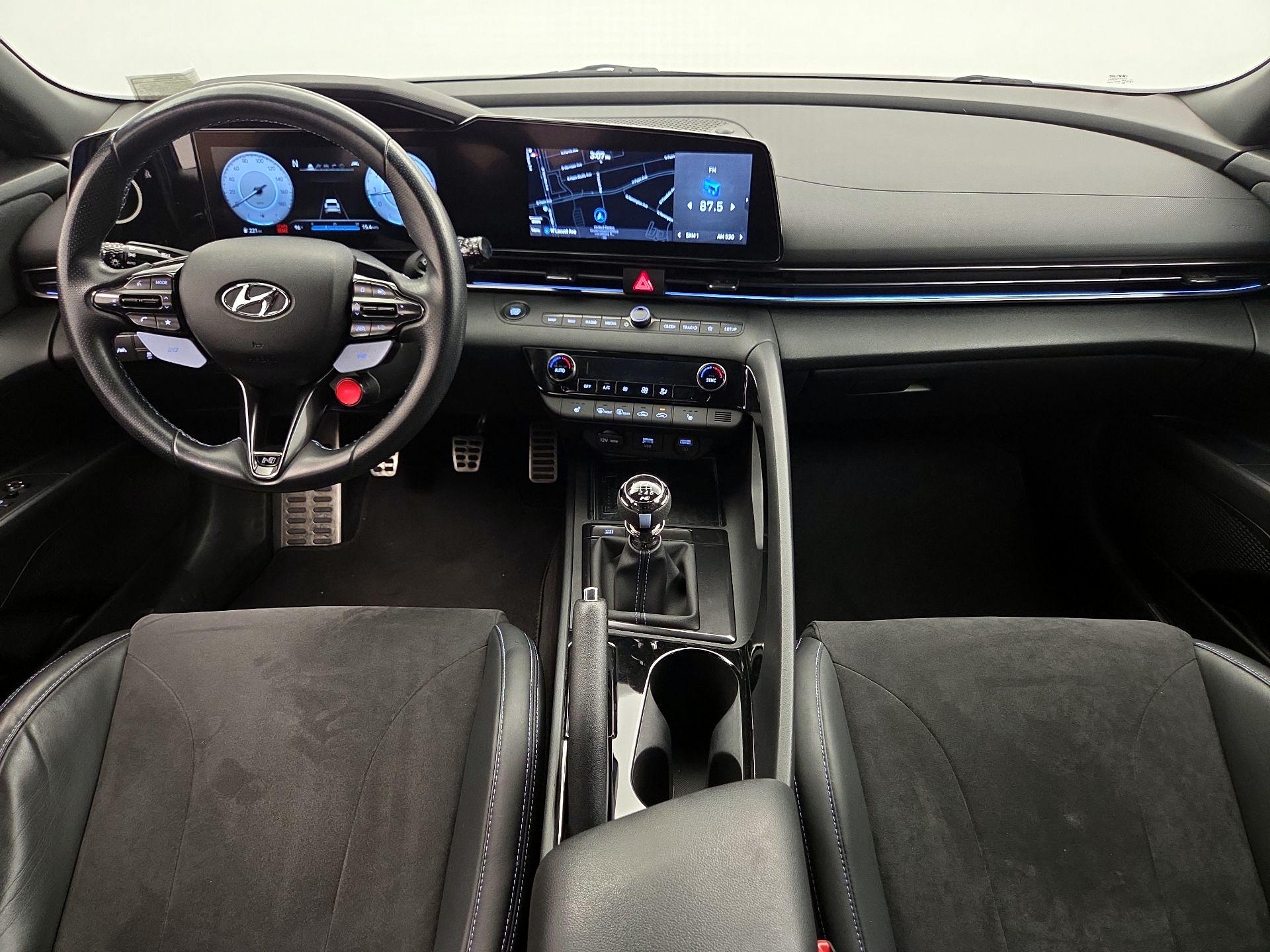 Thumbnail: 2022 Hyundai Elantra - 9