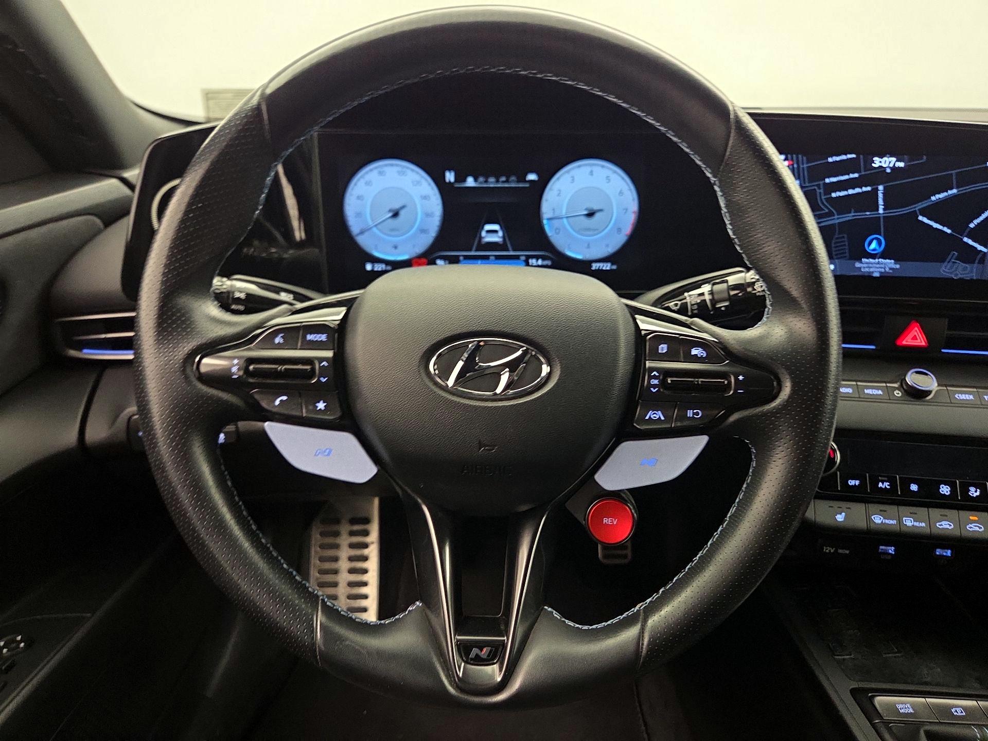 Thumbnail: 2022 Hyundai Elantra - 10