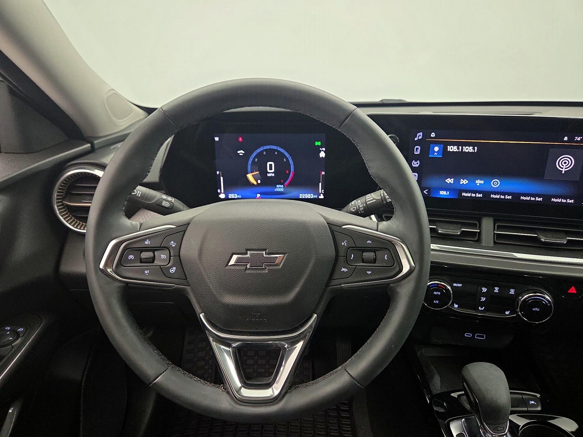Thumbnail: 2025 Chevrolet Trax - 10