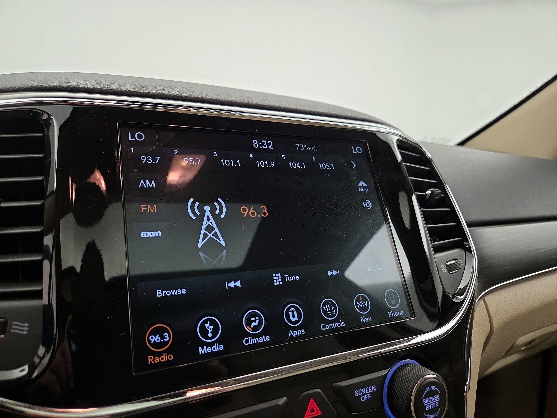 Thumbnail: 2019 Jeep Grand Cherokee - 16