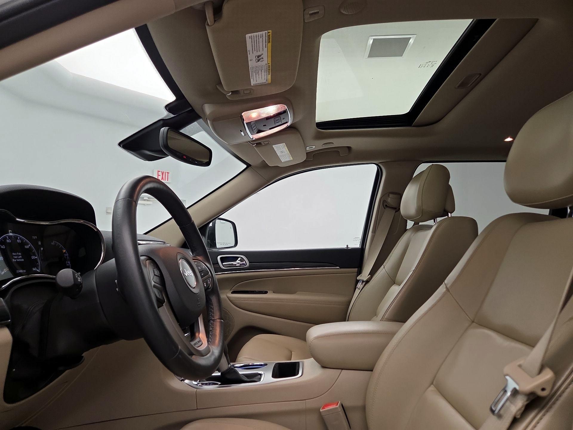 Thumbnail: 2019 Jeep Grand Cherokee - 20
