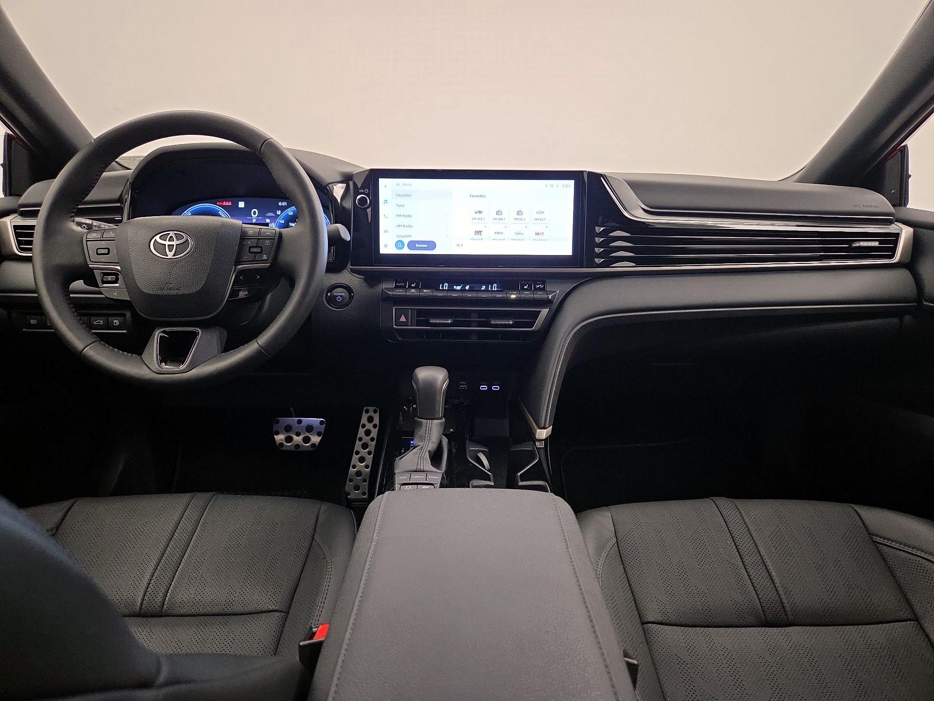 Thumbnail: 2025 Toyota Camry - 9