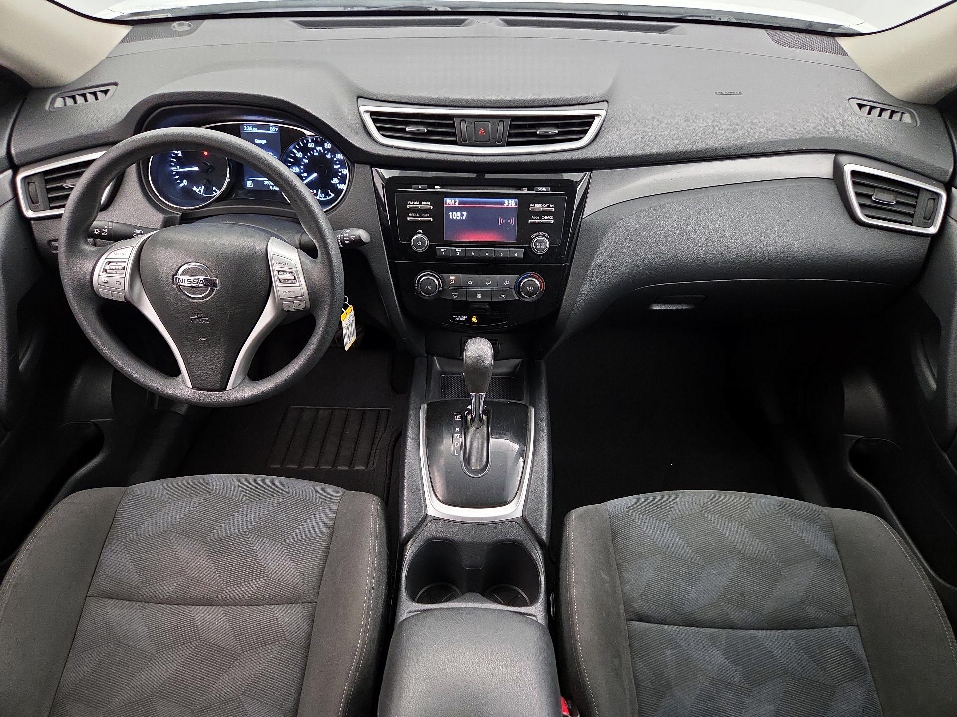 Thumbnail: 2016 Nissan Rogue - 9