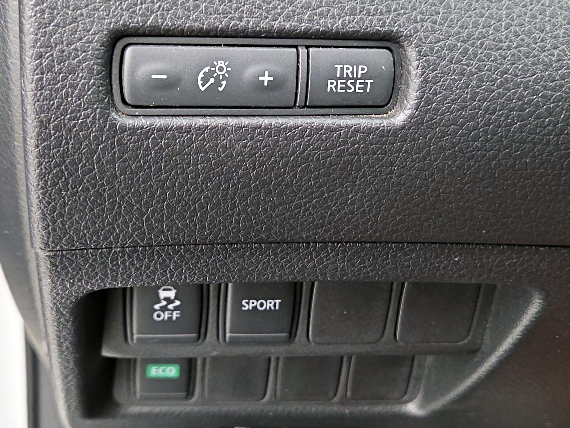 Thumbnail: 2016 Nissan Rogue - 13