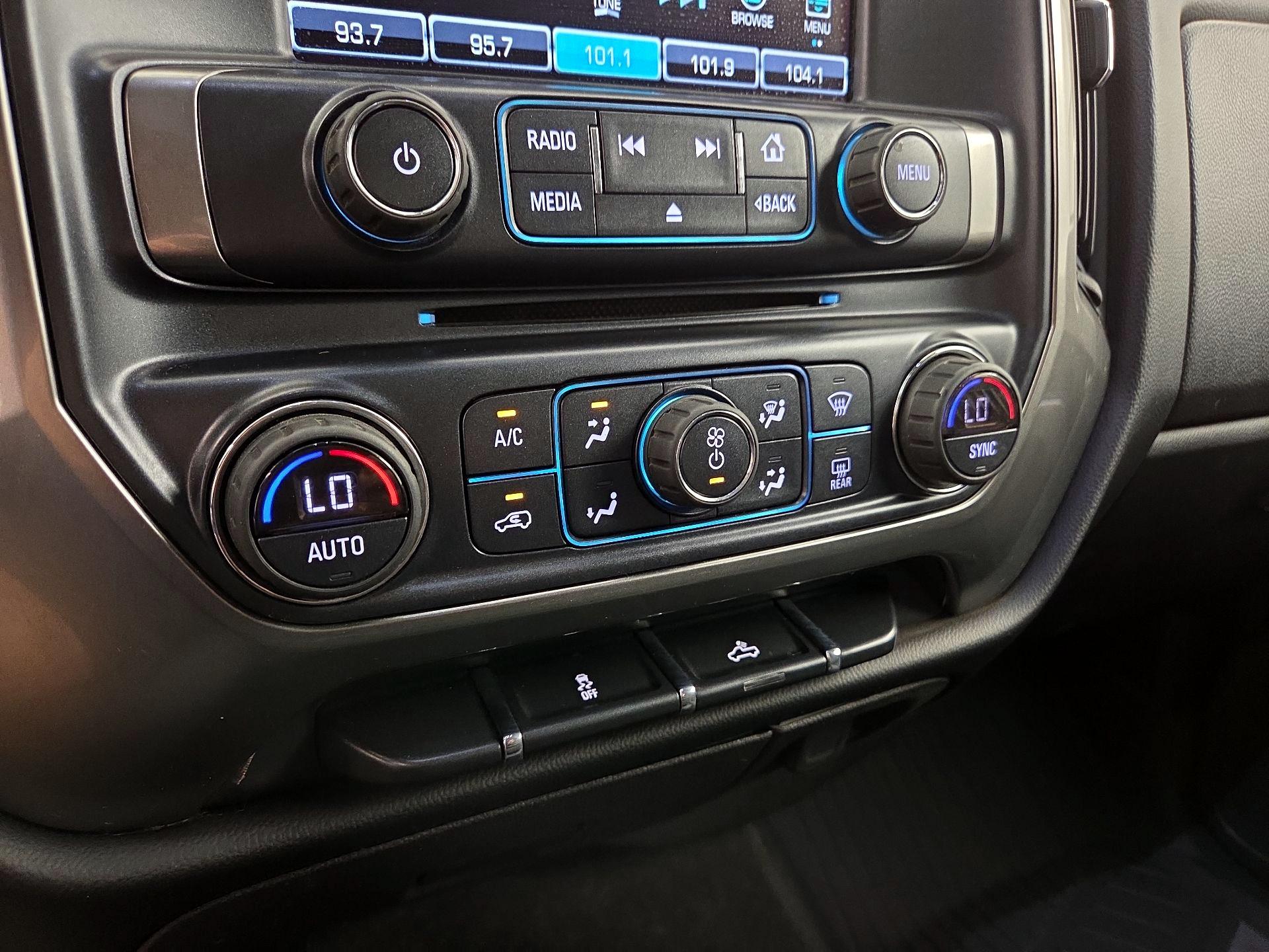 Thumbnail: 2018 Chevrolet Silverado 1500 - 16