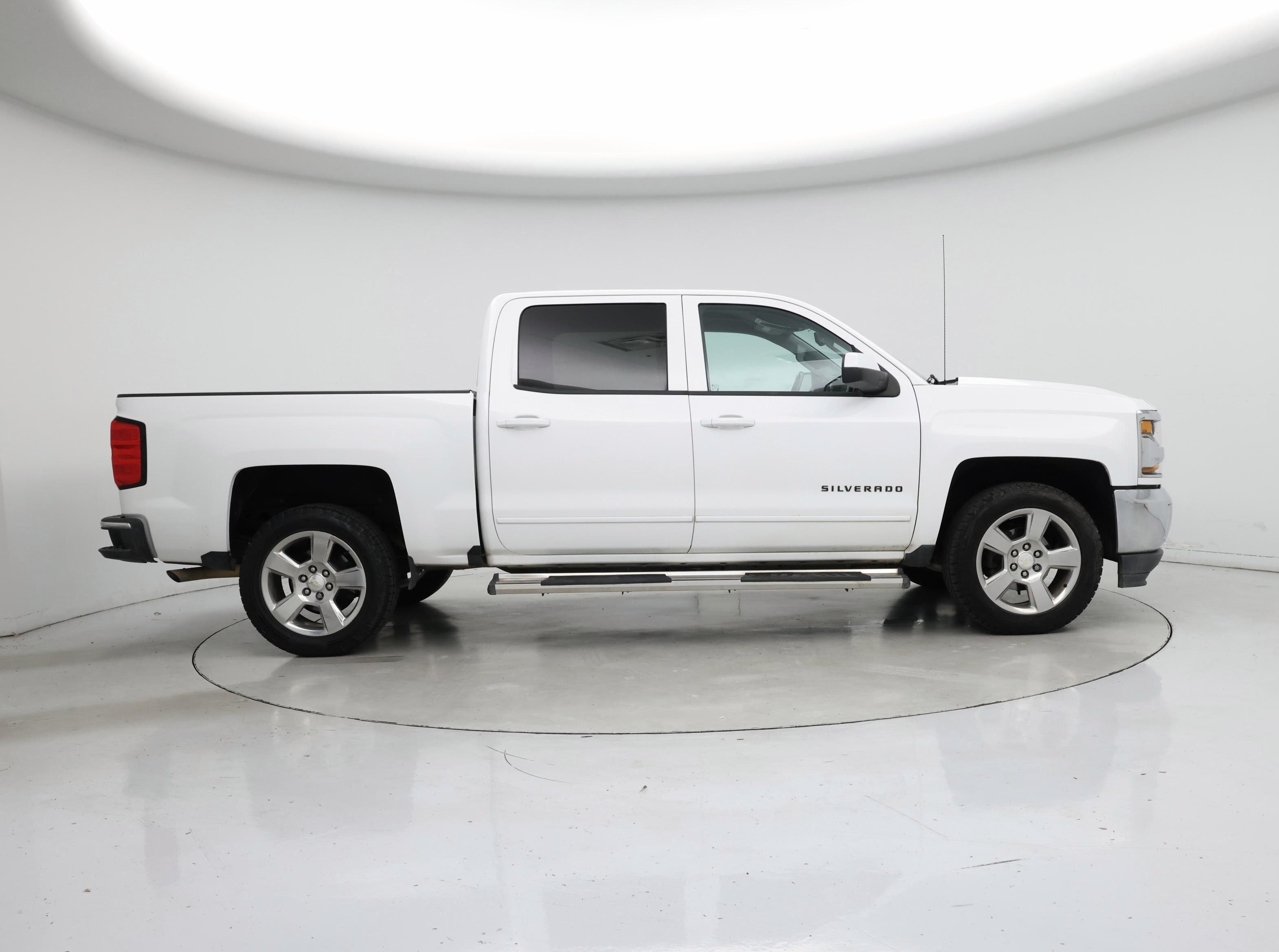 Thumbnail: 2018 Chevrolet Silverado 1500 - 7