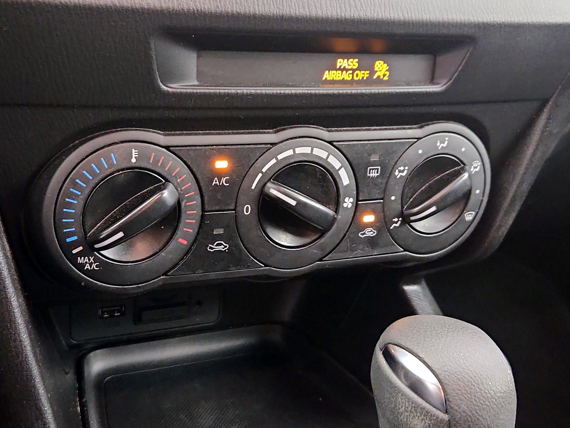 Thumbnail: 2016 Mazda Mazda3 - 17