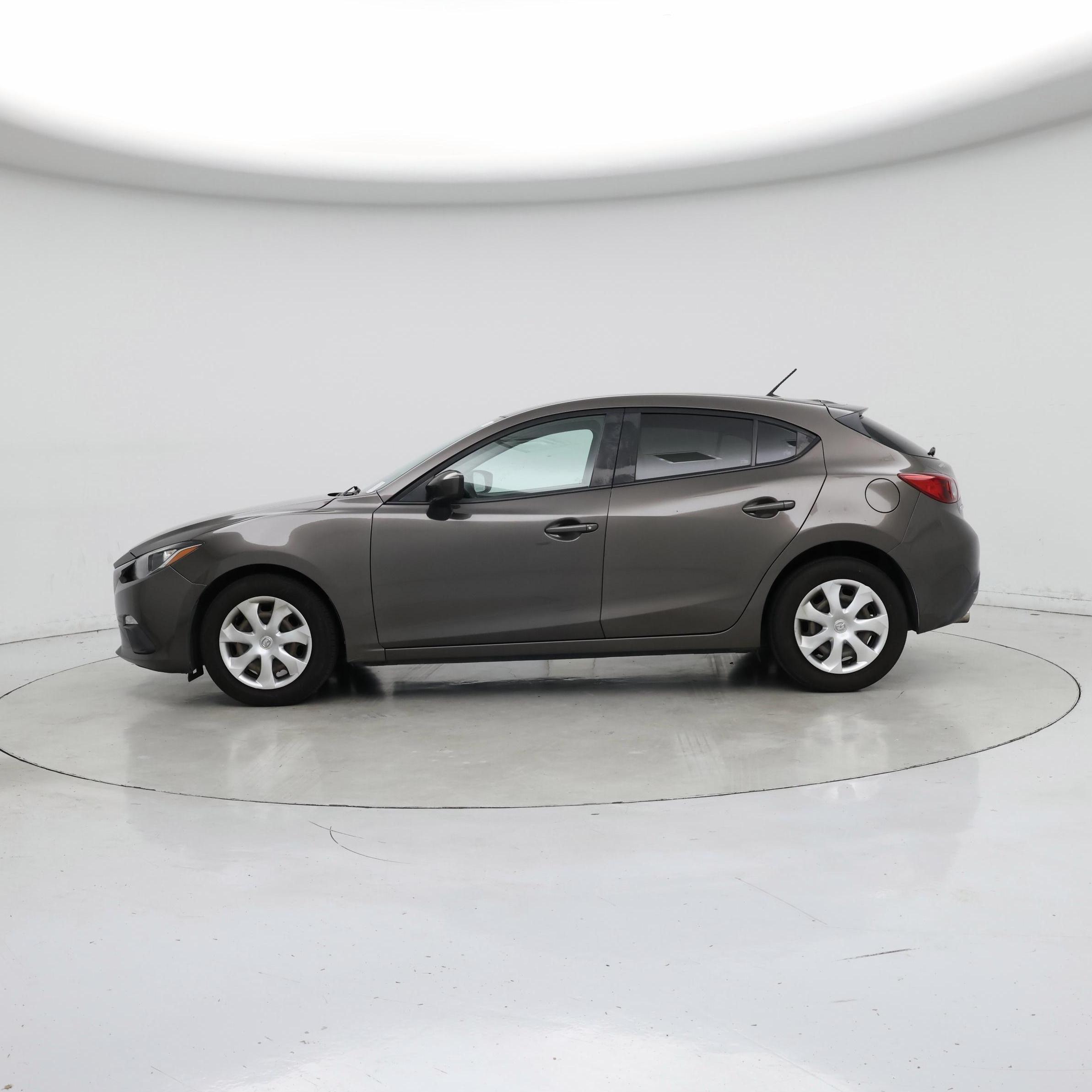 Thumbnail: 2016 Mazda Mazda3 - 3