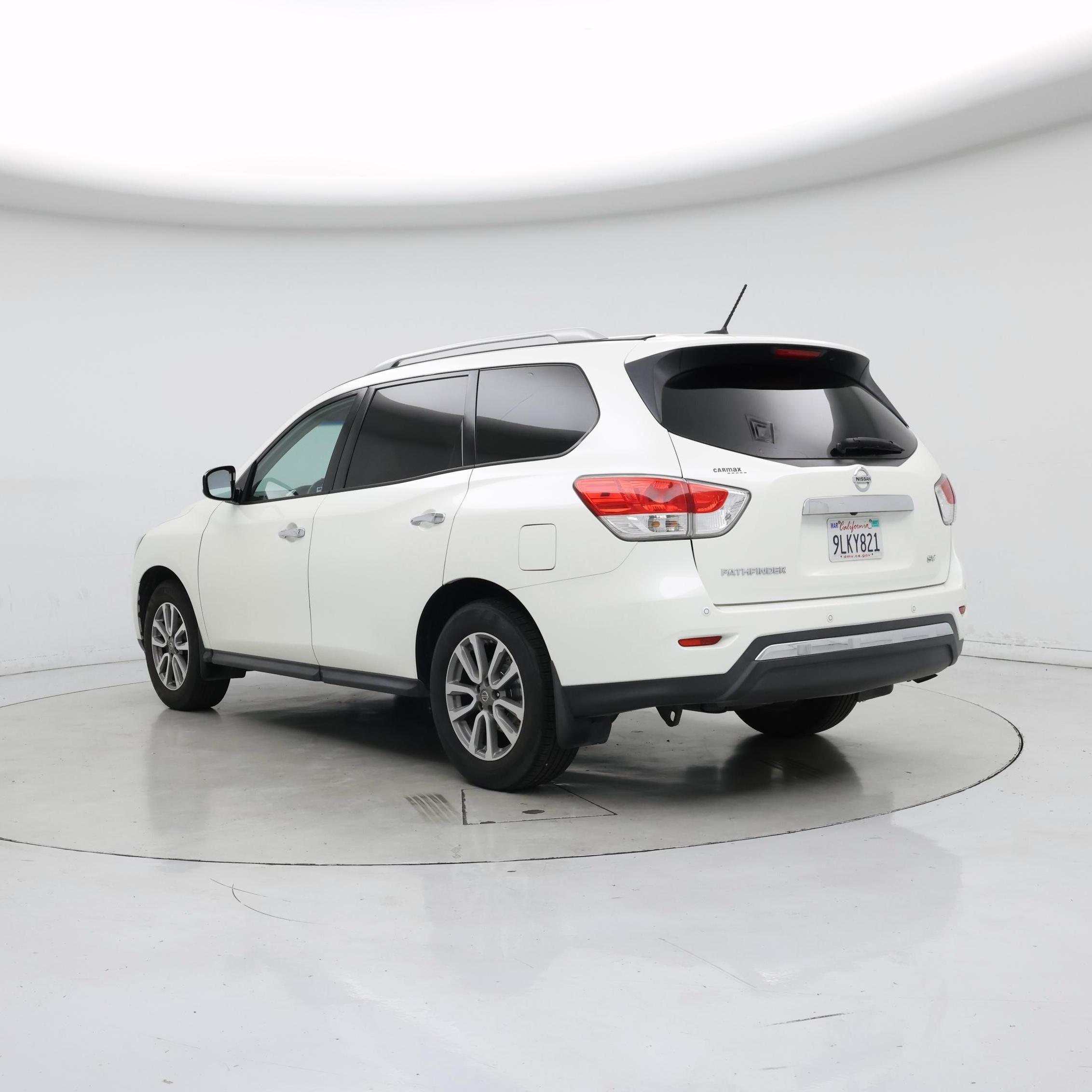 Thumbnail: 2016 Nissan Pathfinder - 2