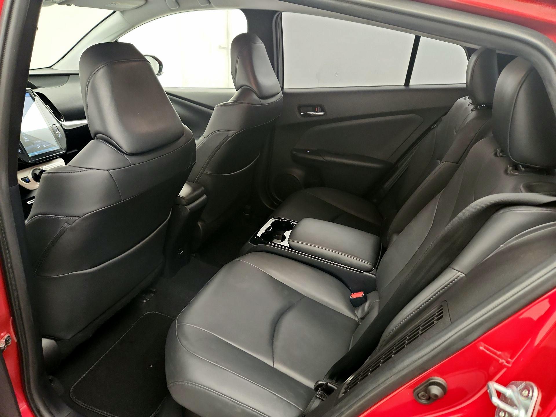 Thumbnail: 2018 Toyota Prius Prime - 19