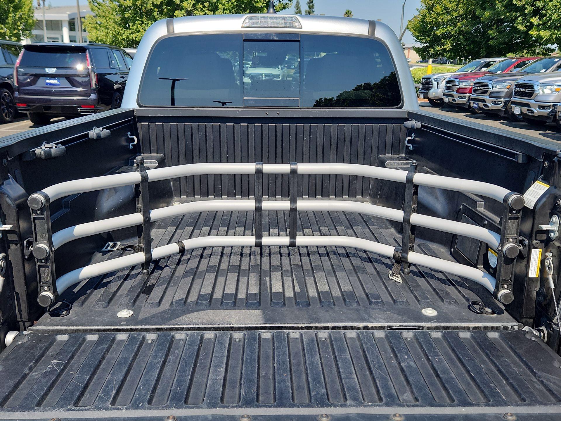 Thumbnail: 2022 Toyota Tacoma - 18