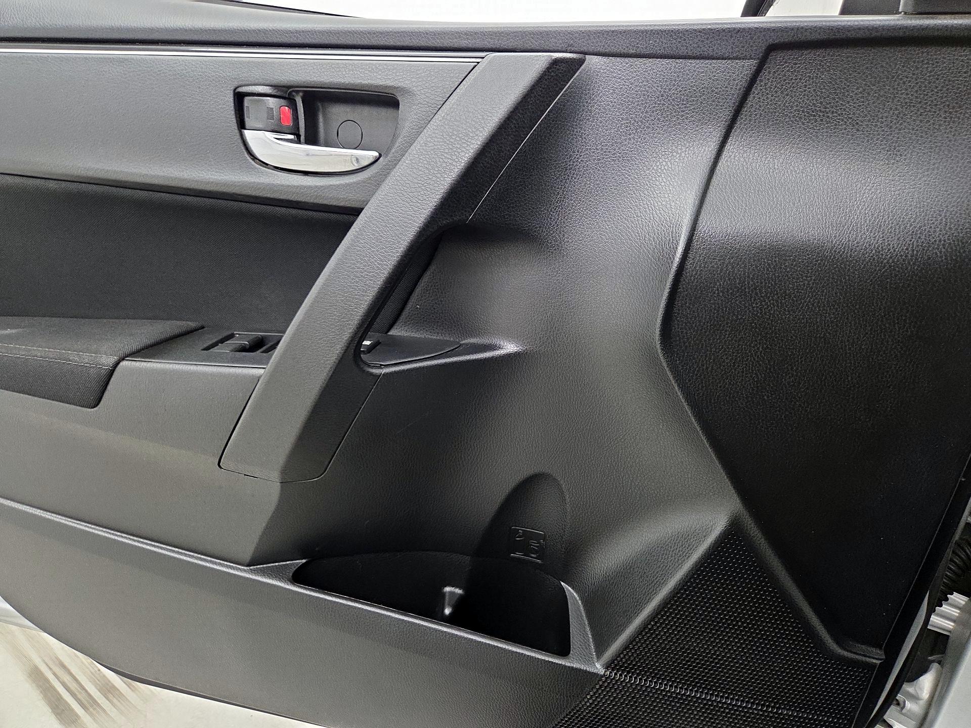 Thumbnail: 2019 Toyota Corolla - 12