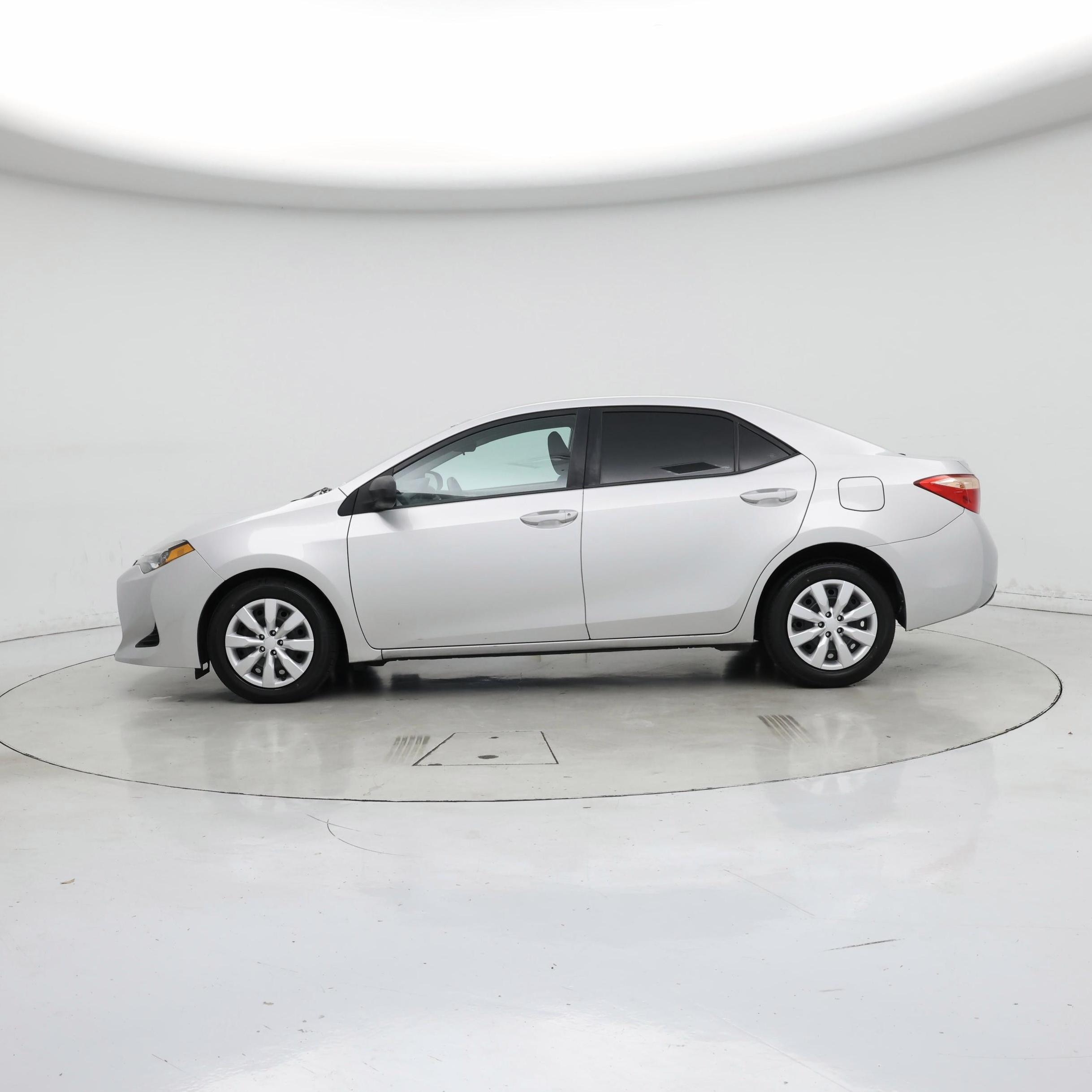 Thumbnail: 2019 Toyota Corolla - 3
