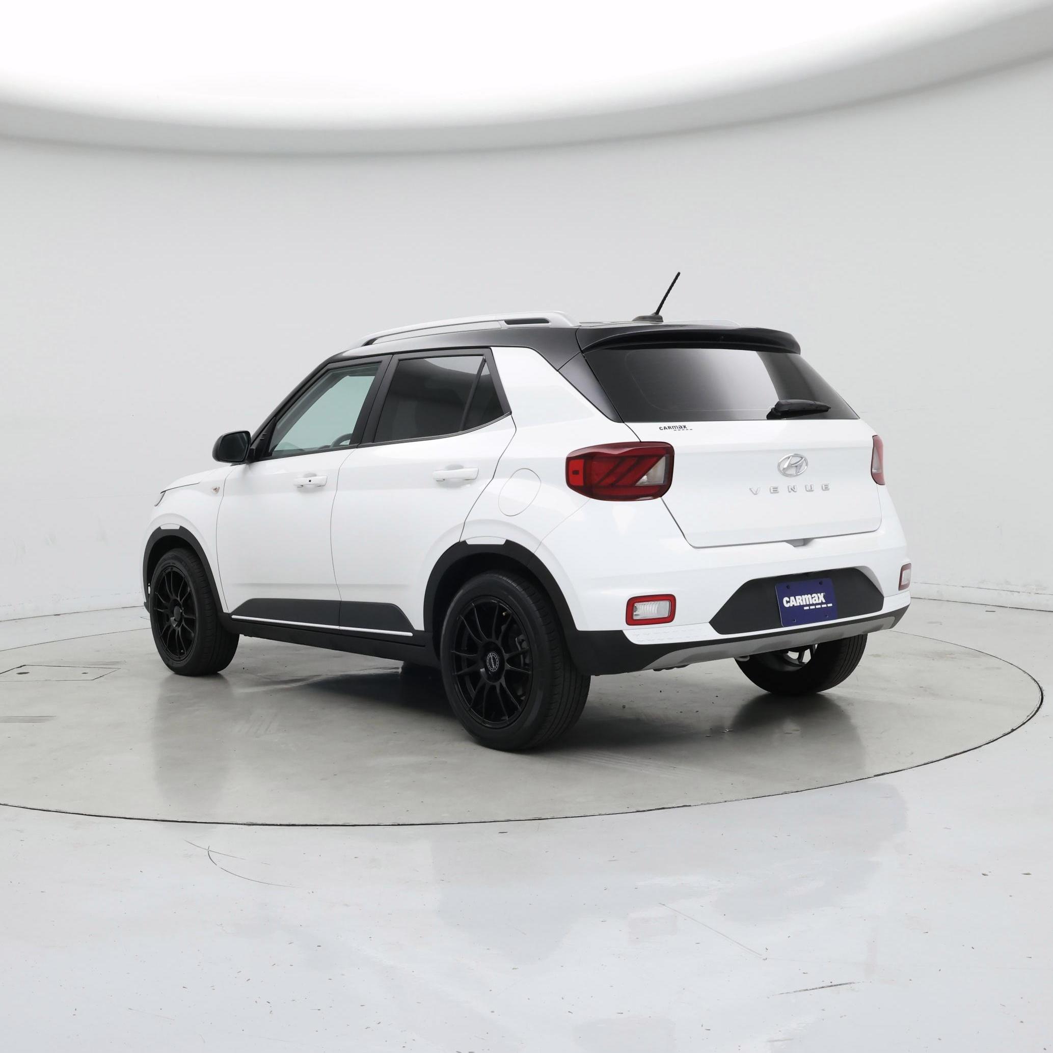 Thumbnail: 2024 Hyundai Venue - 2