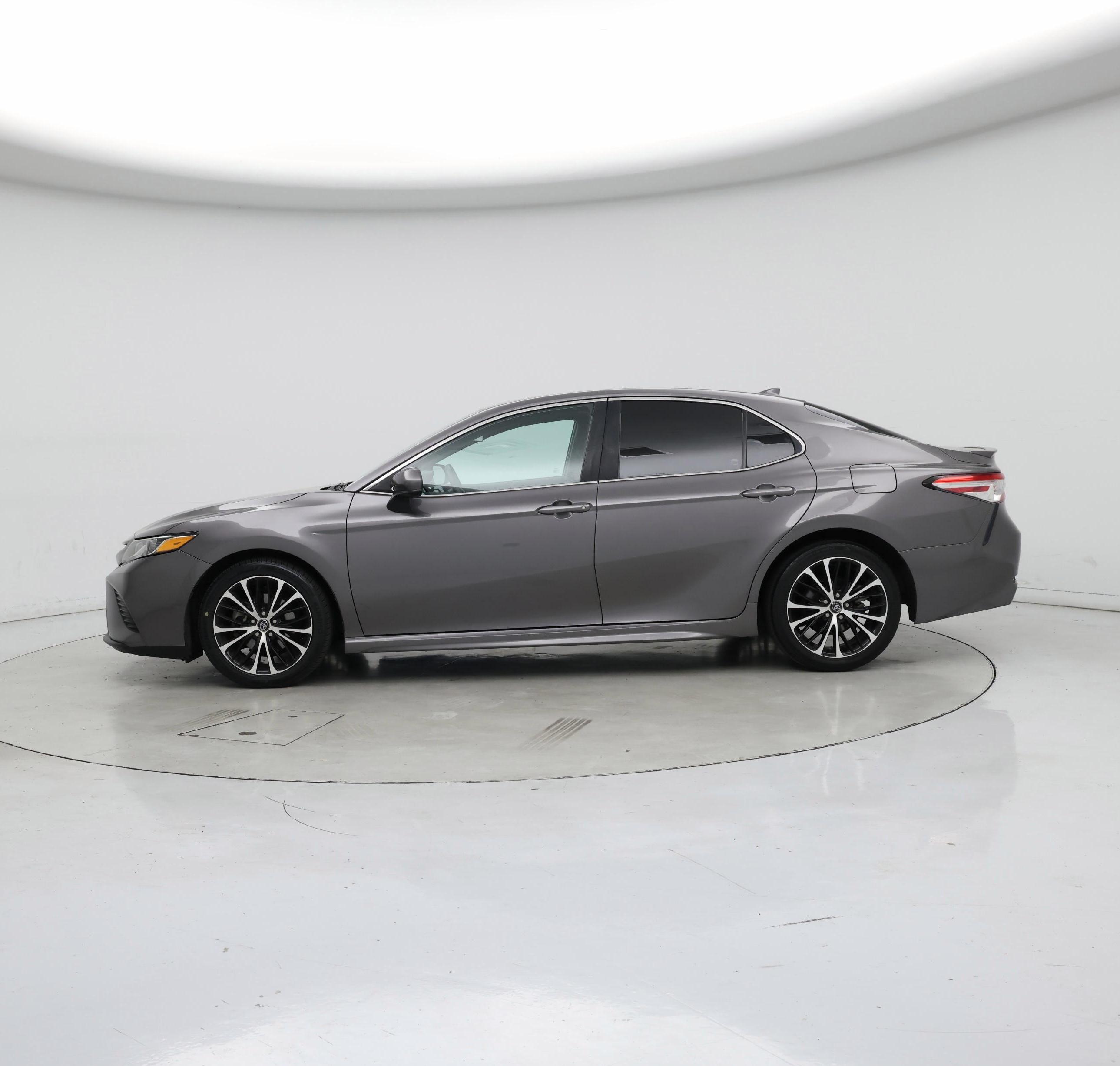 Thumbnail: 2020 Toyota Camry - 3