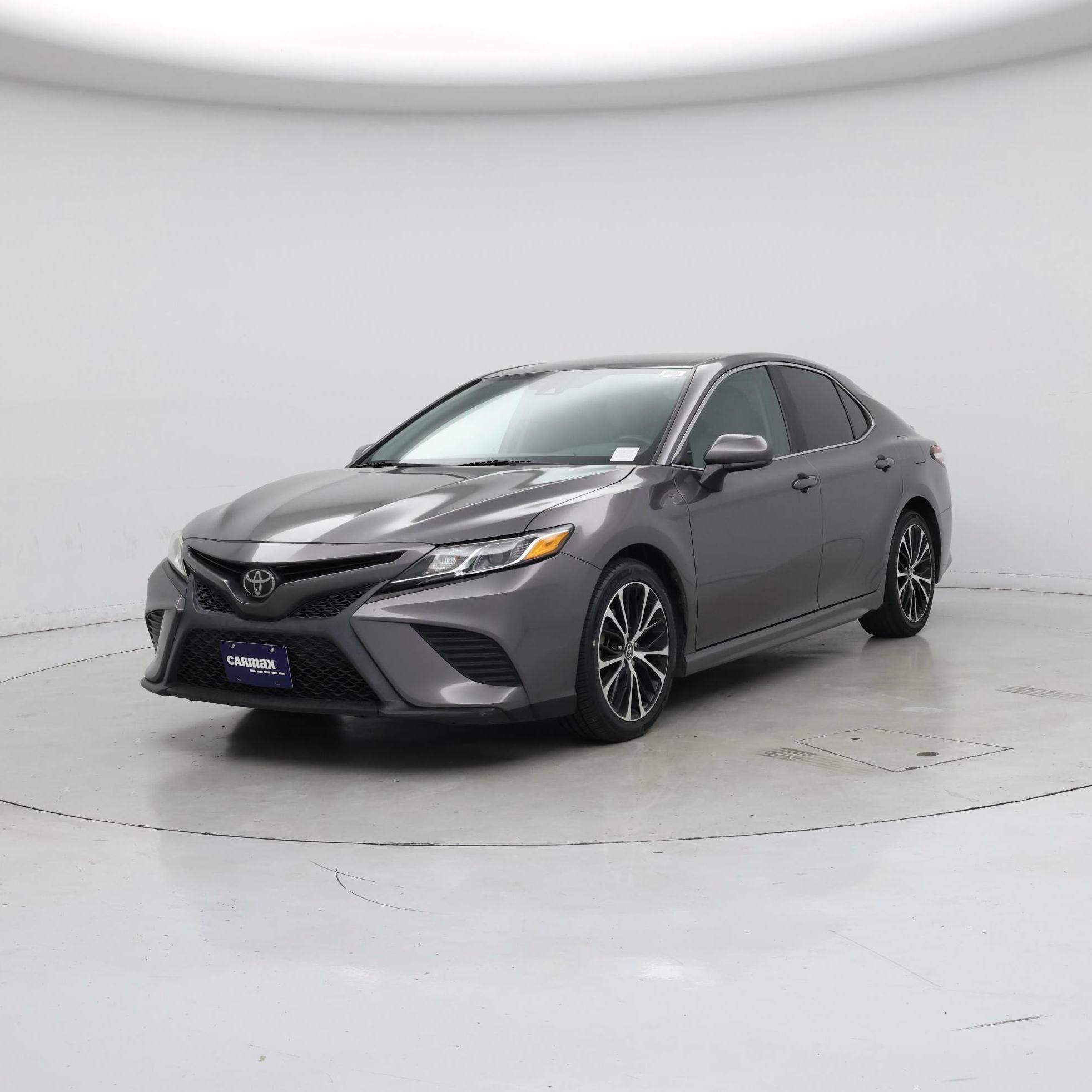Thumbnail: 2020 Toyota Camry - 4