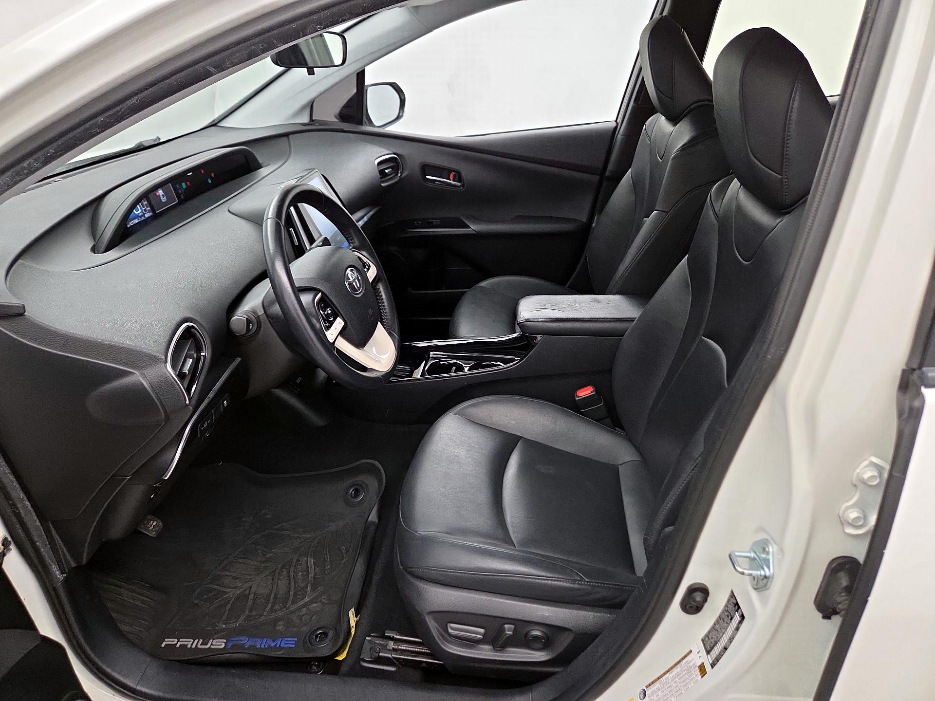 Thumbnail: 2019 Toyota Prius Prime - 11