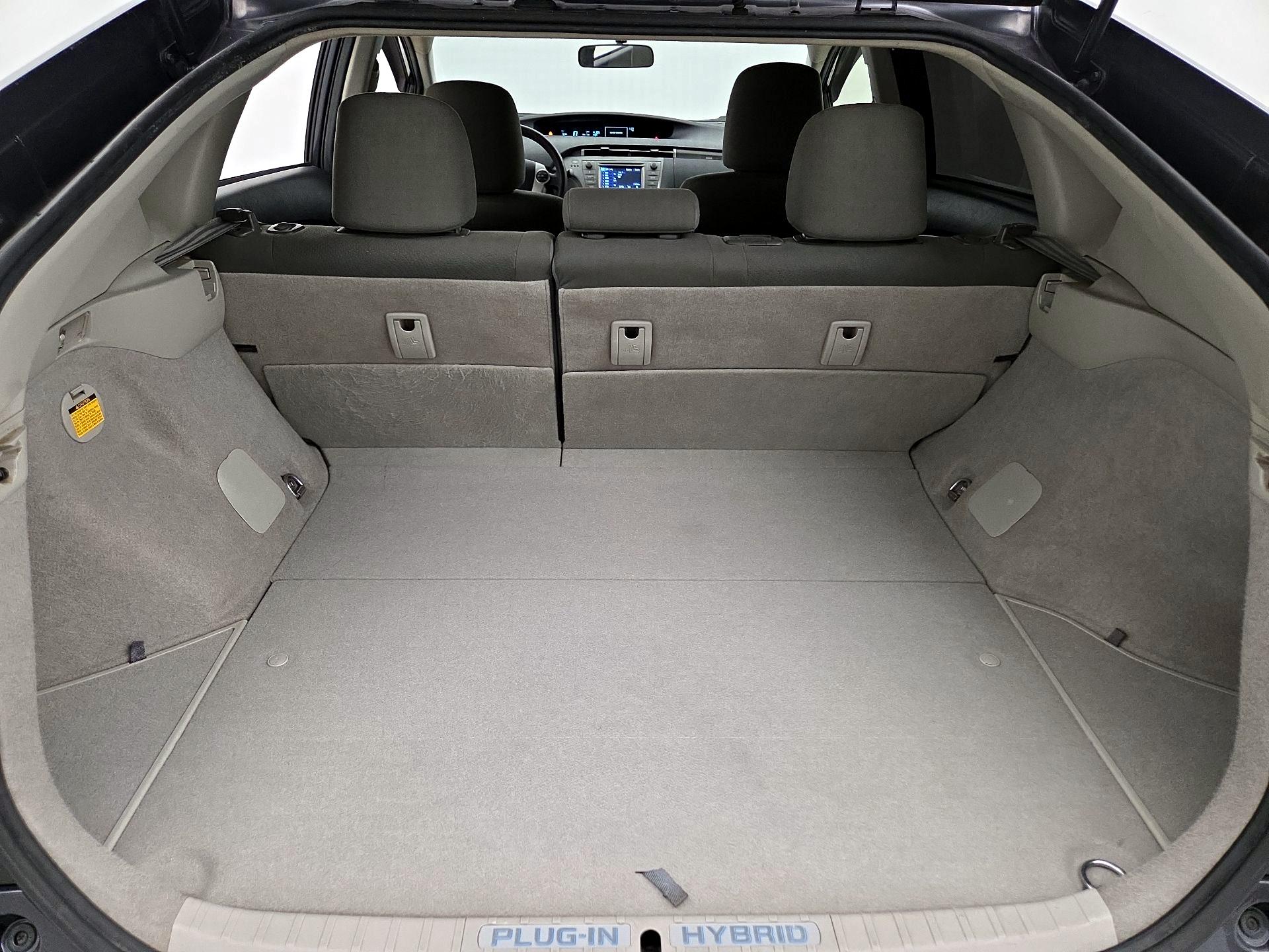 Thumbnail: 2015 Toyota Prius - 20