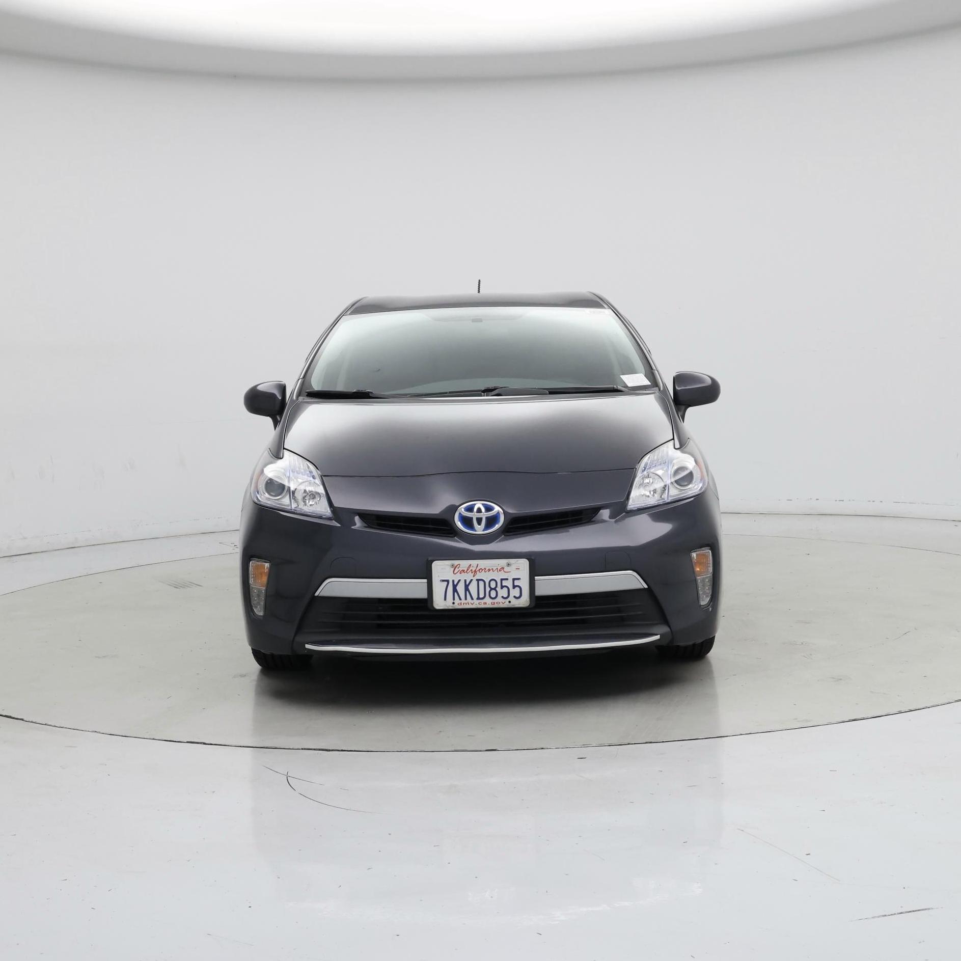 Thumbnail: 2015 Toyota Prius - 5