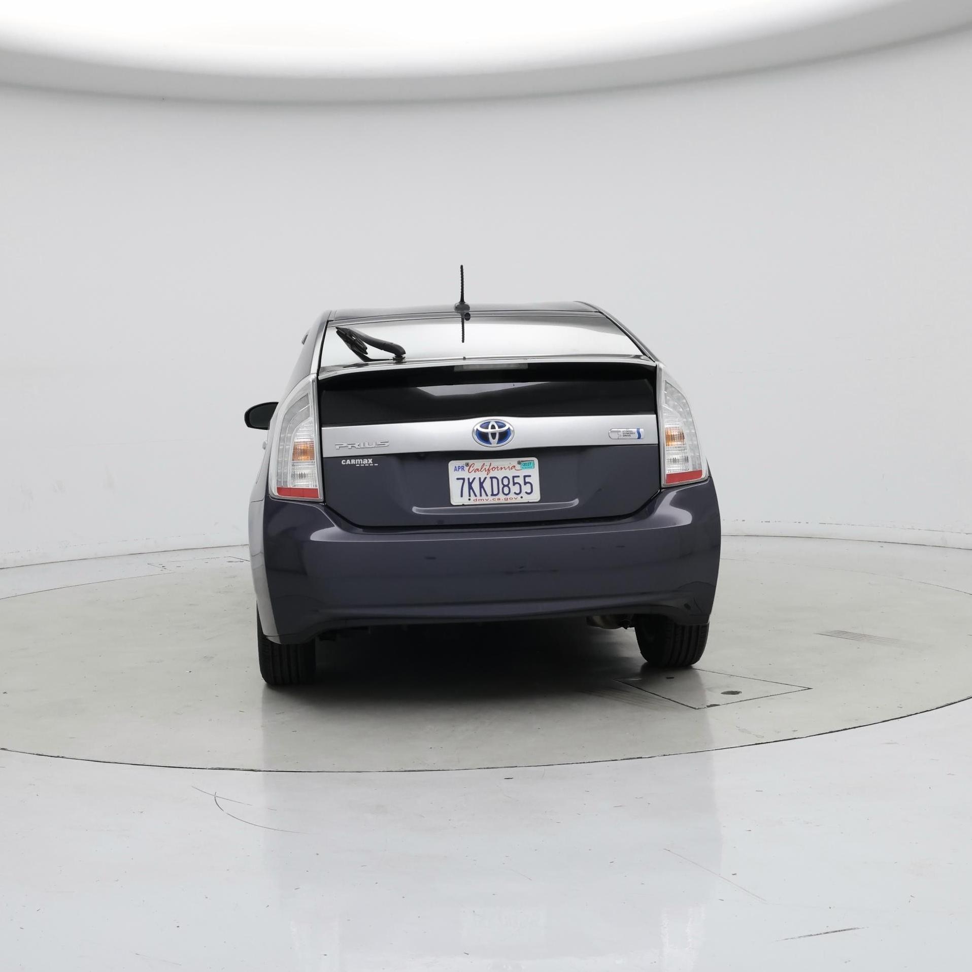 Thumbnail: 2015 Toyota Prius - 6