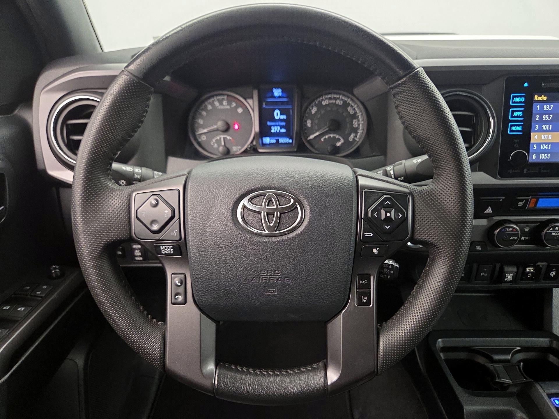 Thumbnail: 2019 Toyota Tacoma - 10