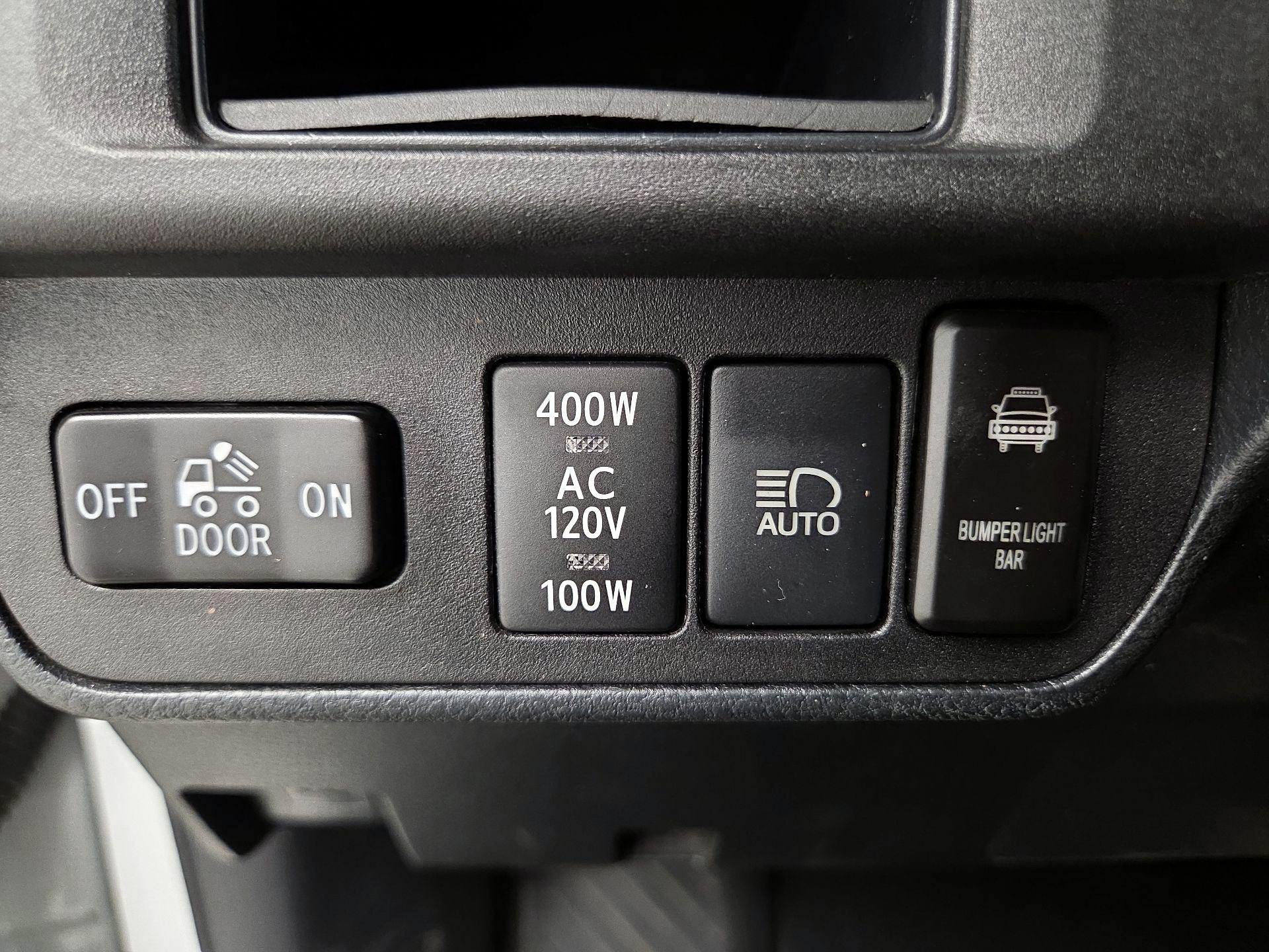 Thumbnail: 2019 Toyota Tacoma - 13