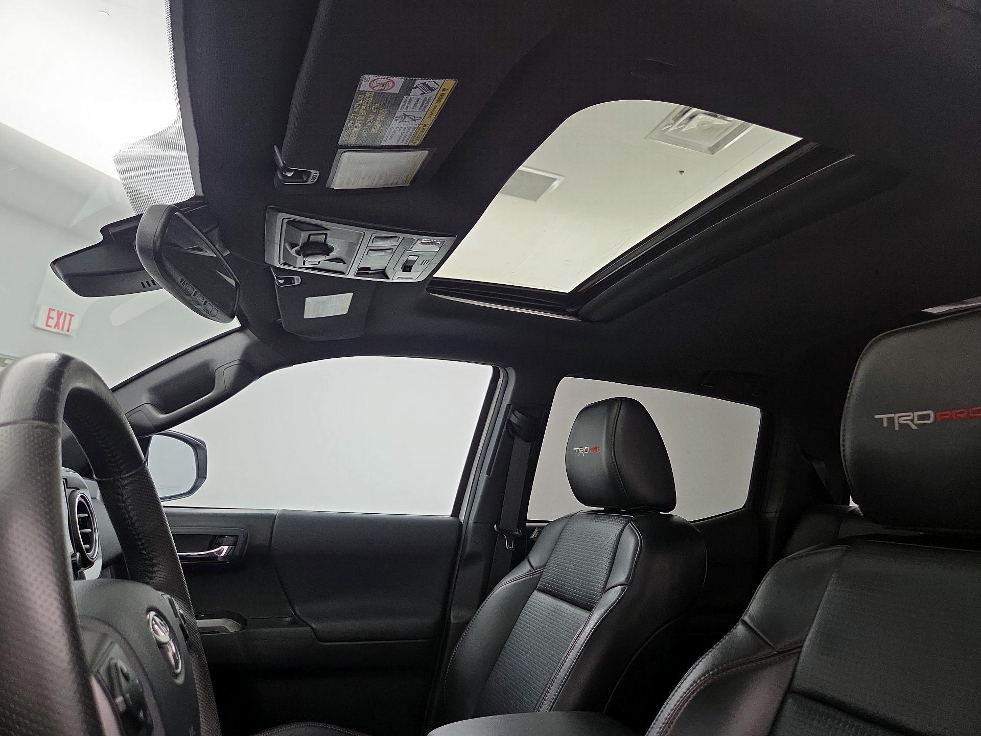 Thumbnail: 2019 Toyota Tacoma - 19