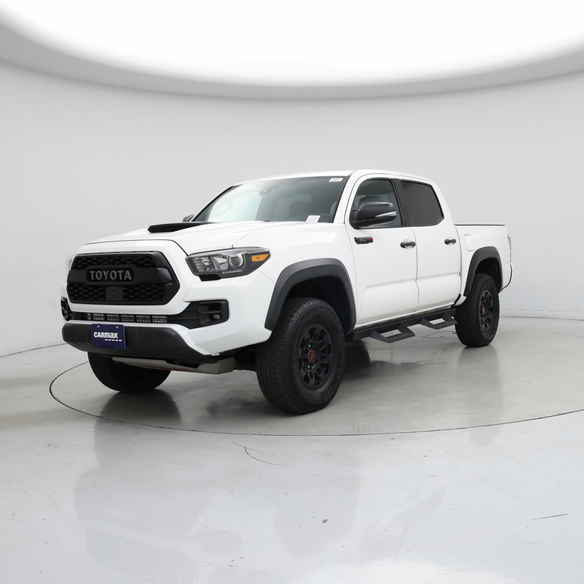 Thumbnail: 2019 Toyota Tacoma - 4