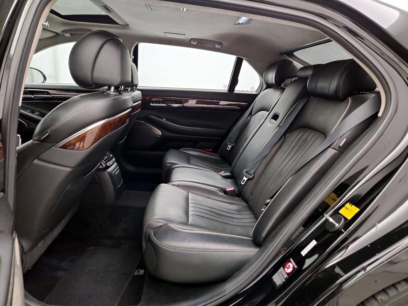 Rear A/C Seat(s)