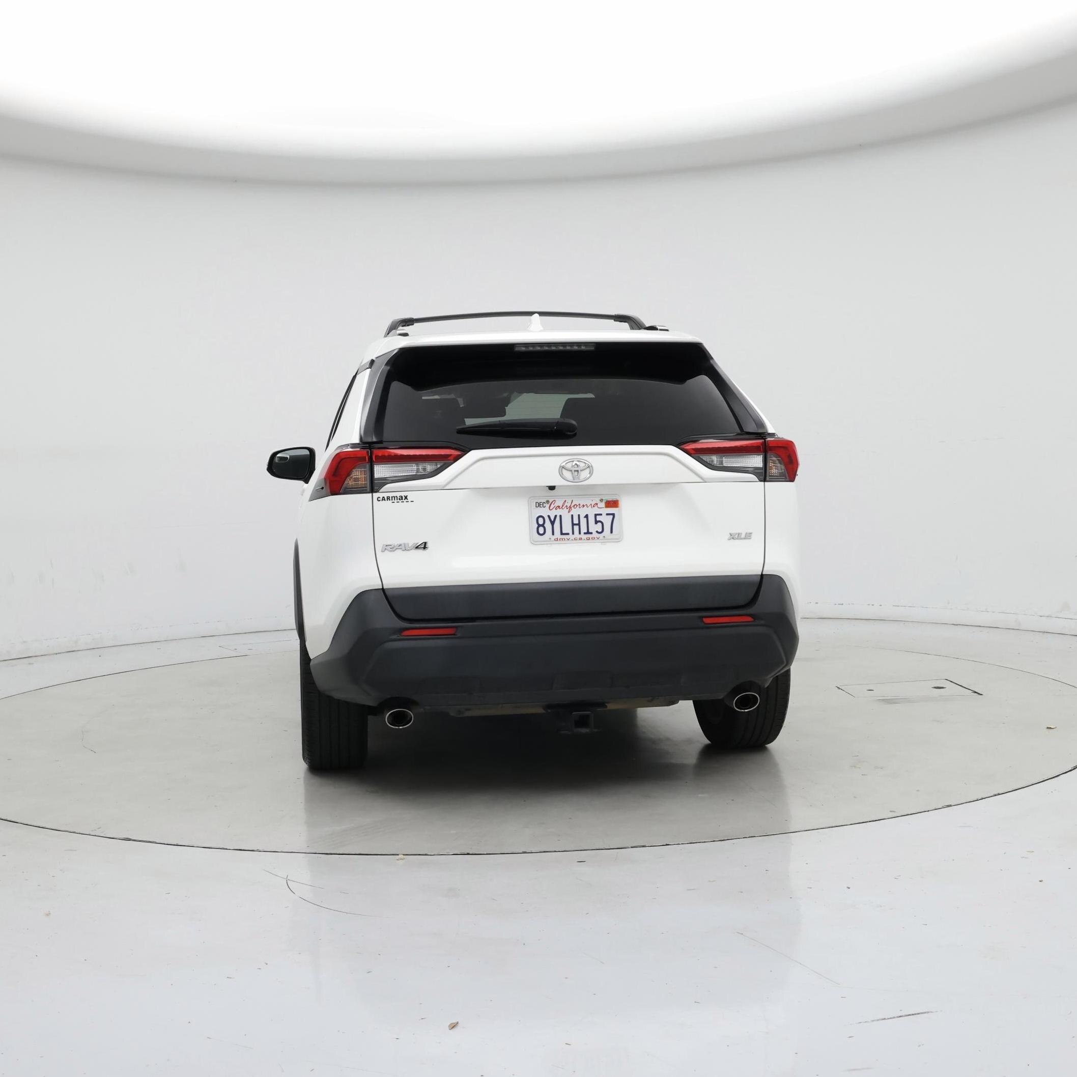 Thumbnail: 2019 Toyota RAV4 - 6