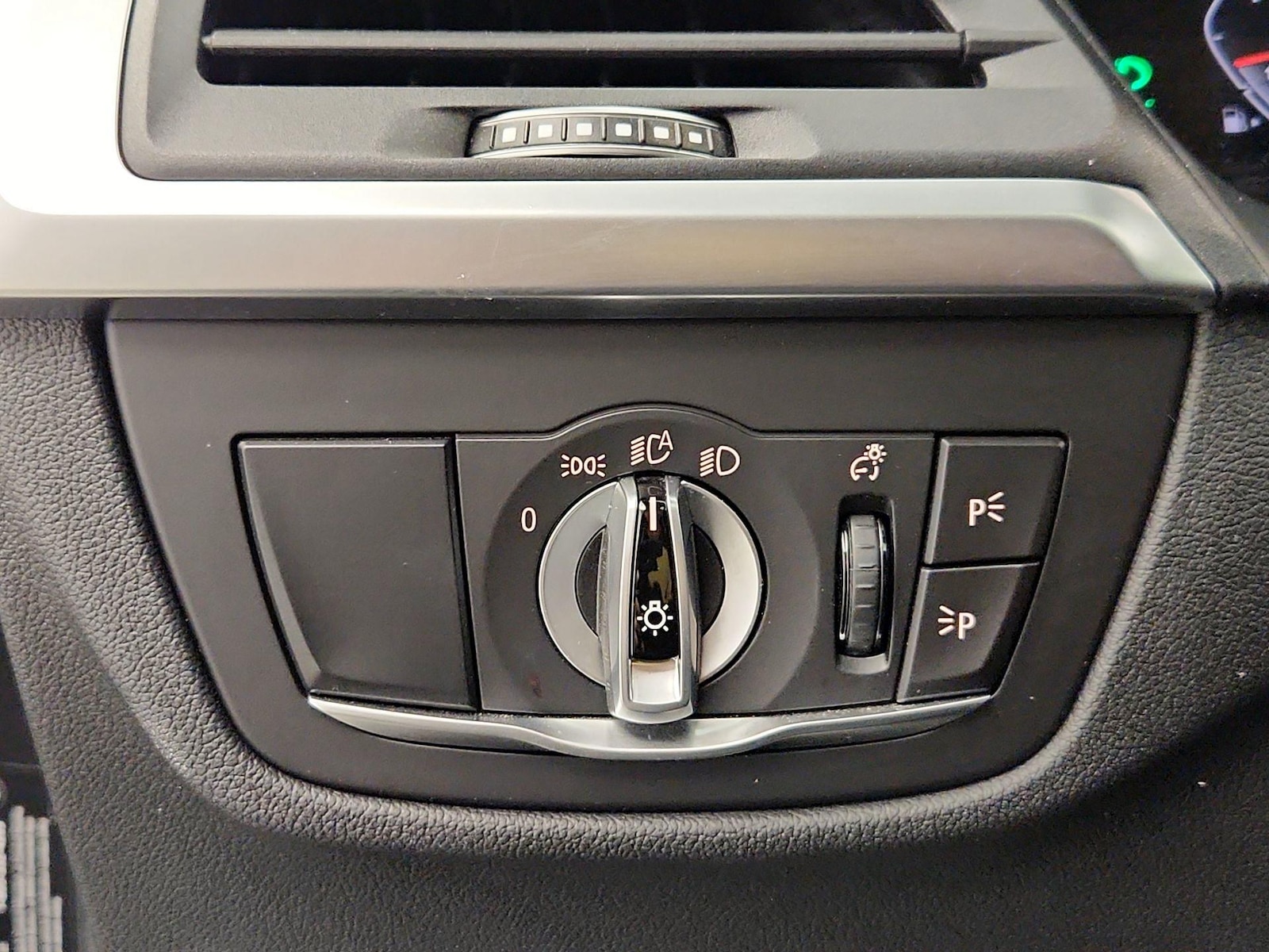 2024 BMW X4 30i - Photo 14