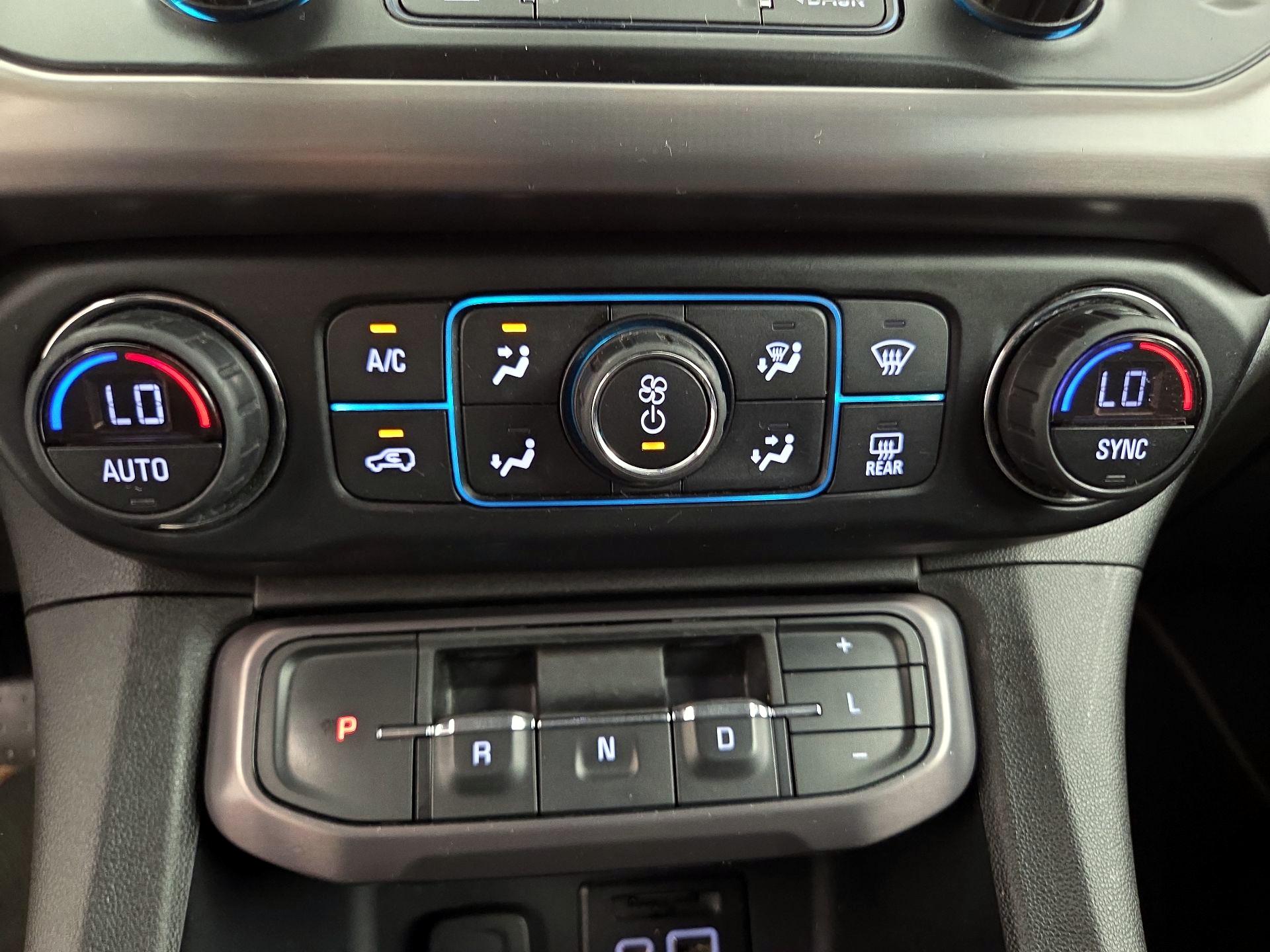 Thumbnail: 2020 GMC Acadia - 17