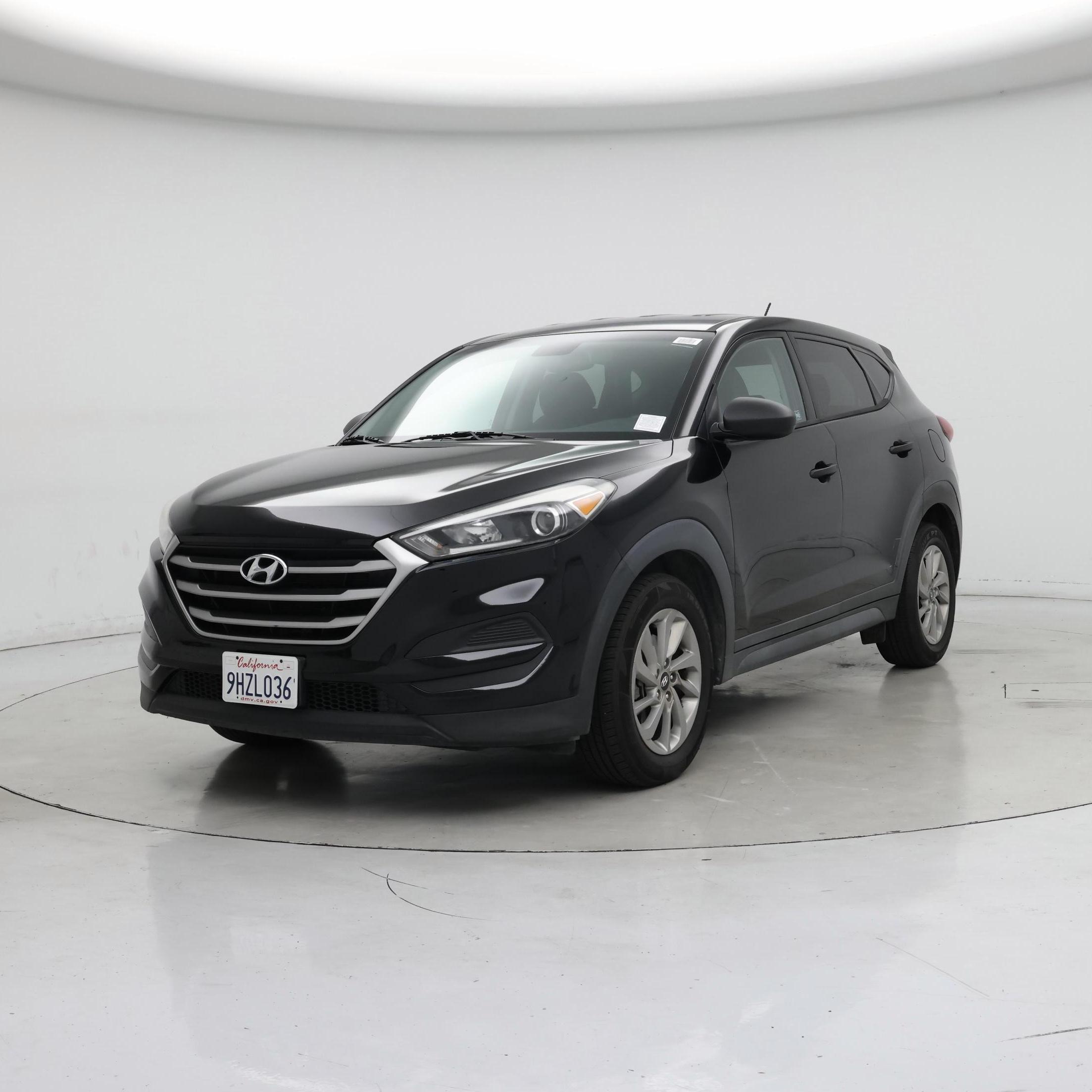 Thumbnail: 2017 Hyundai Tucson - 4