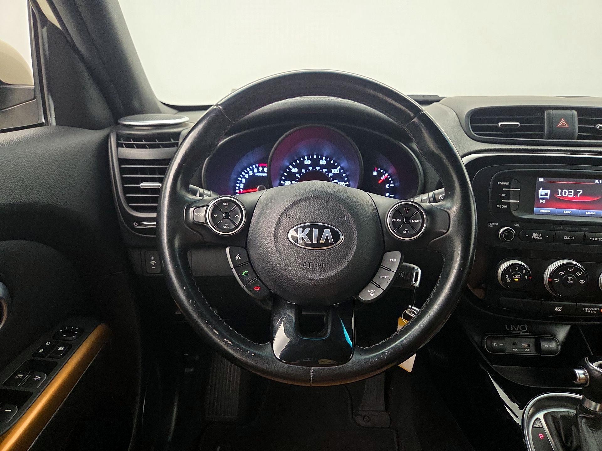 Thumbnail: 2015 Kia Soul - 10