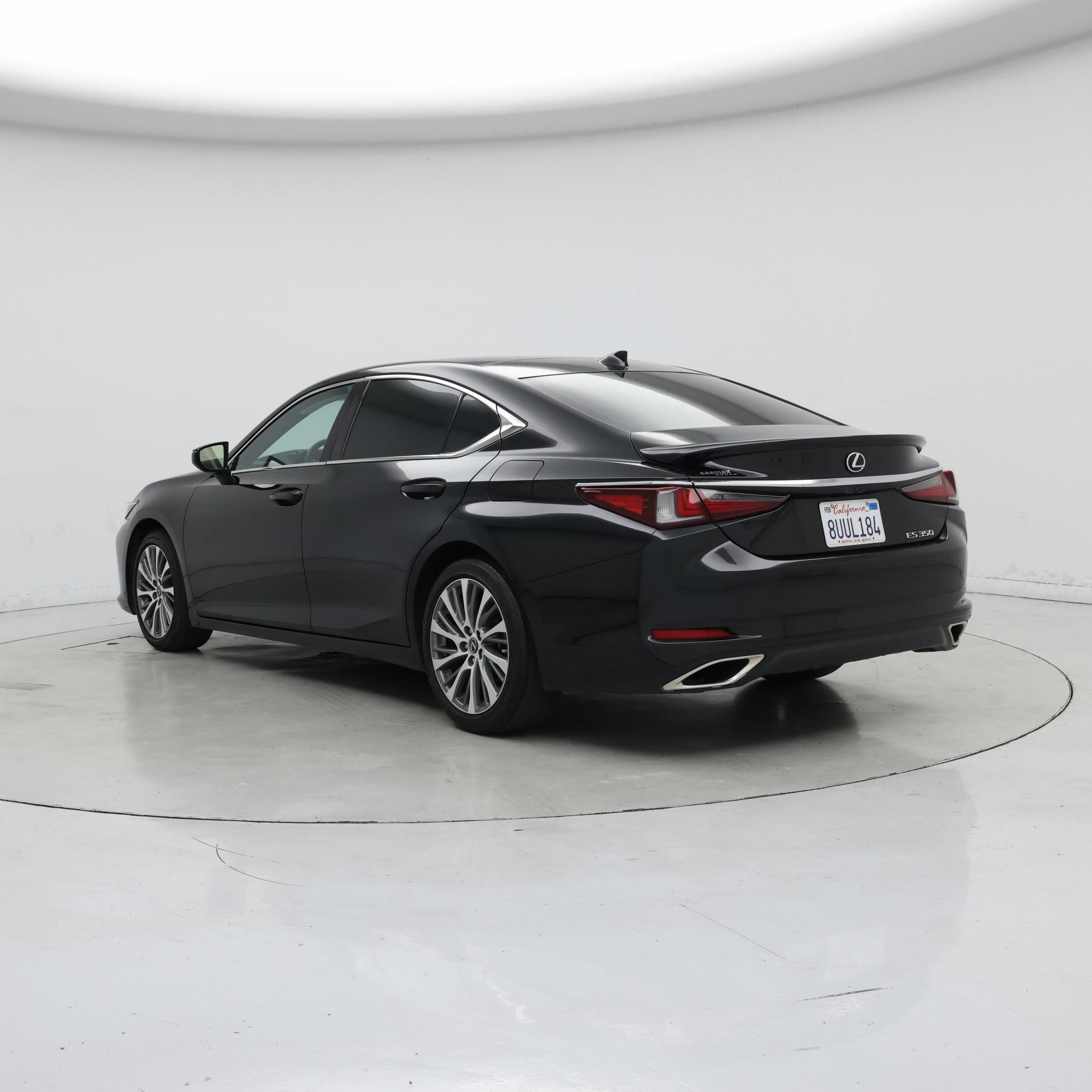 Thumbnail: 2021 Lexus ES - 2