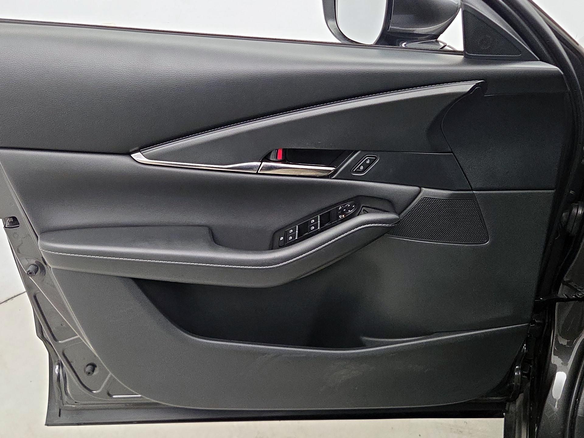 Thumbnail: 2022 Mazda CX-30 - 12