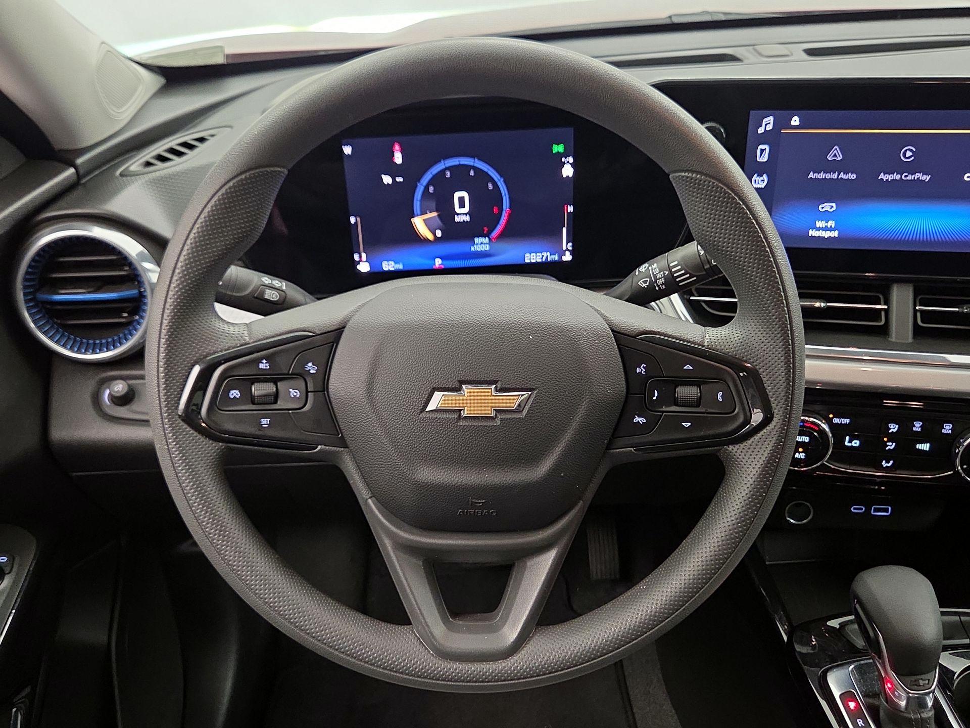 Thumbnail: 2025 Chevrolet Trax - 10